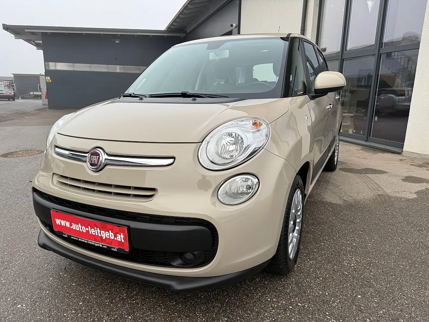 Fiat 500L Wagon 1,3 MultiJet II 95 Pop Star Gelb - 1