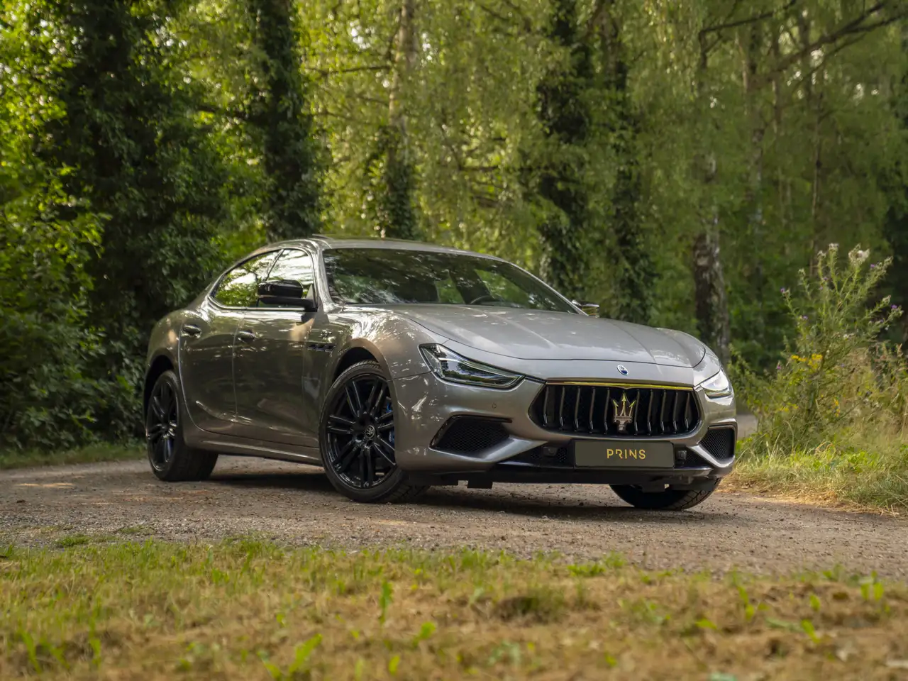 Maserati Ghibli 2022 — фото 22