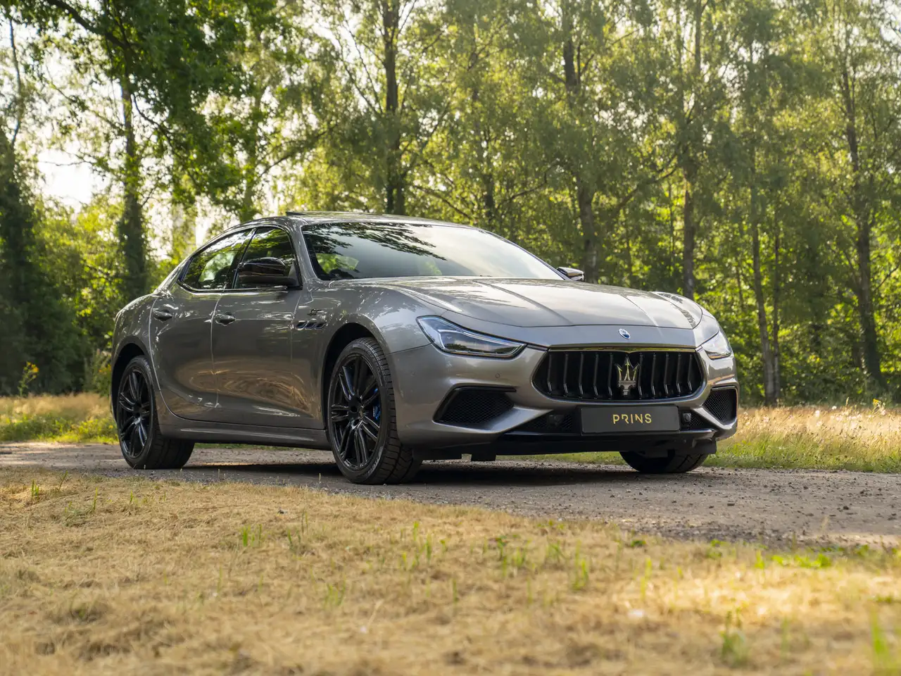 Maserati Ghibli 2022 — фото 18