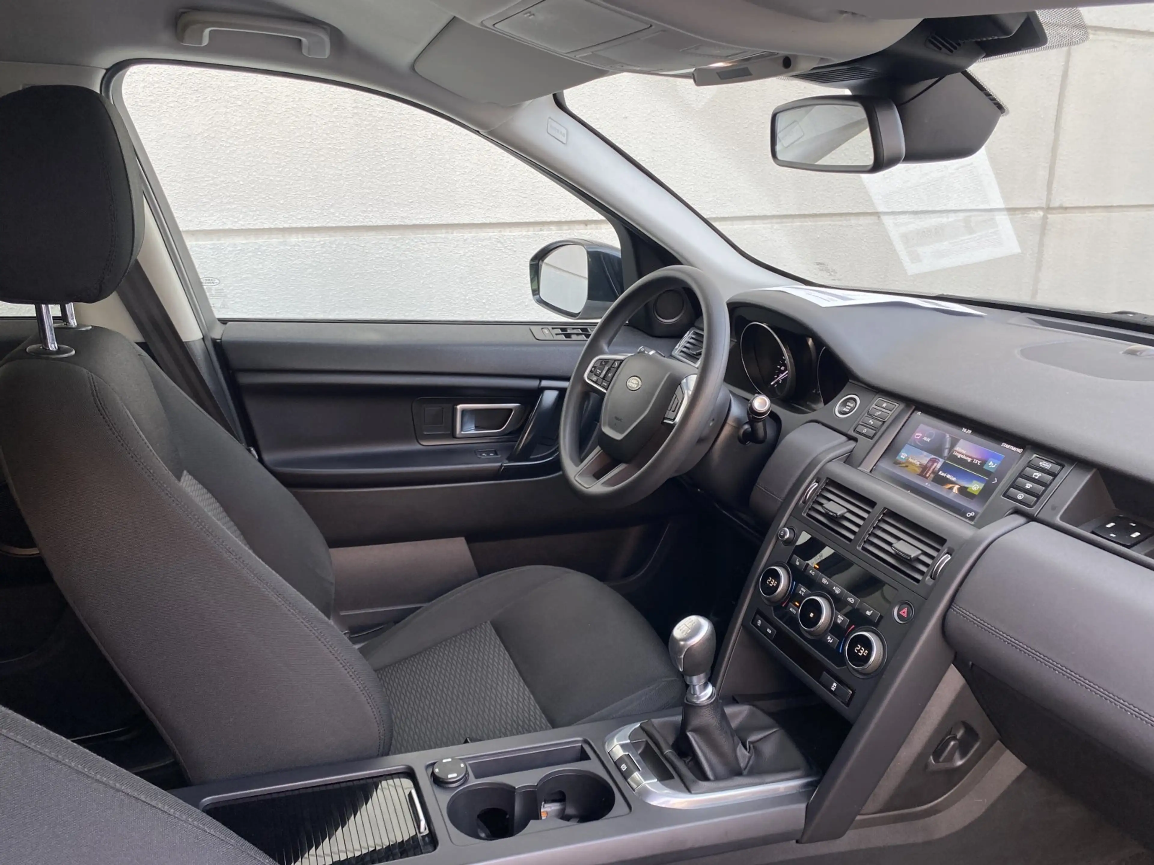 Land Rover Discovery Sport 2.0 eD4  Pure Nav Shz EU6 — photo 11