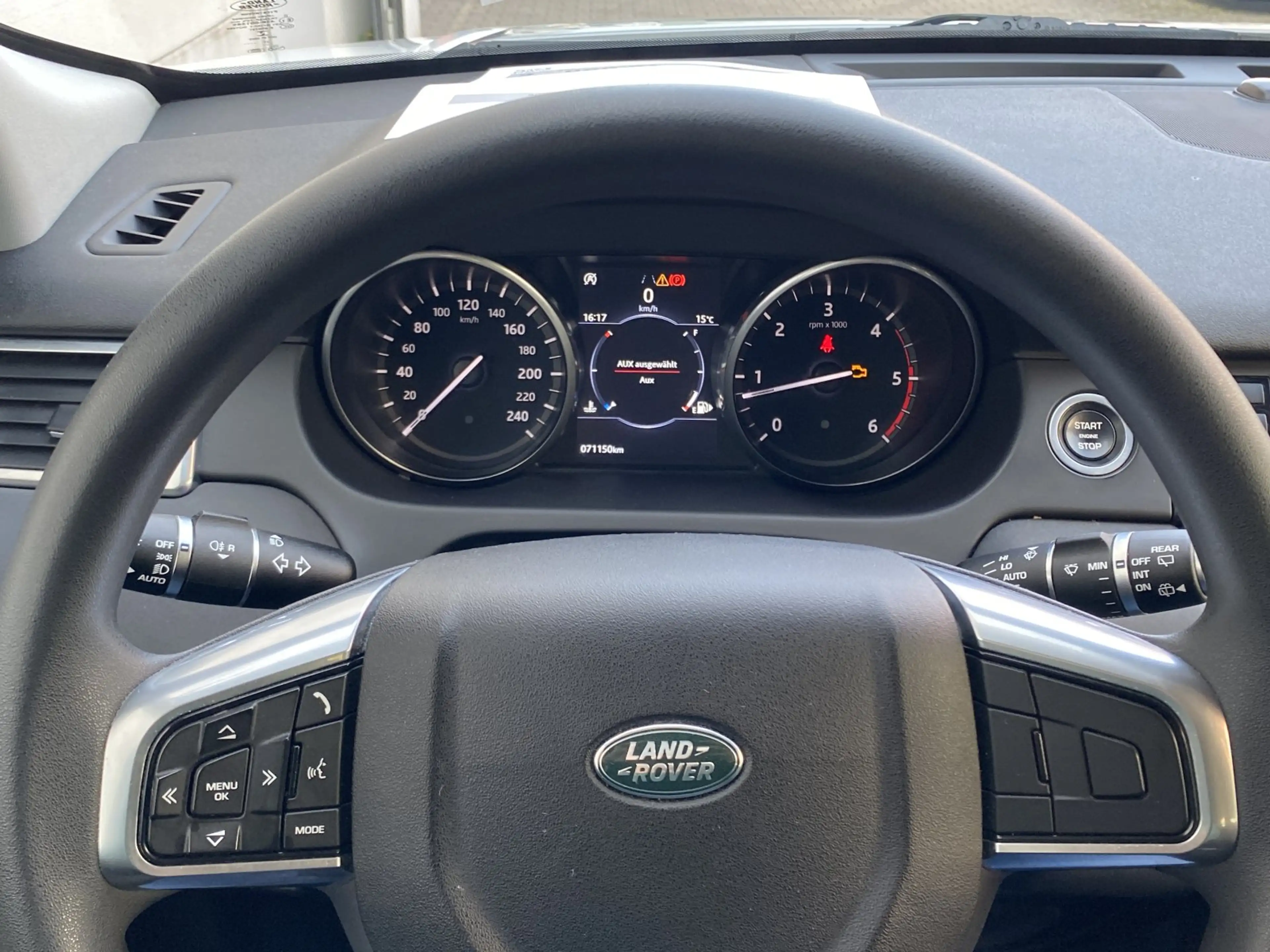Land Rover Discovery Sport 2.0 eD4  Pure Nav Shz EU6 — photo 13