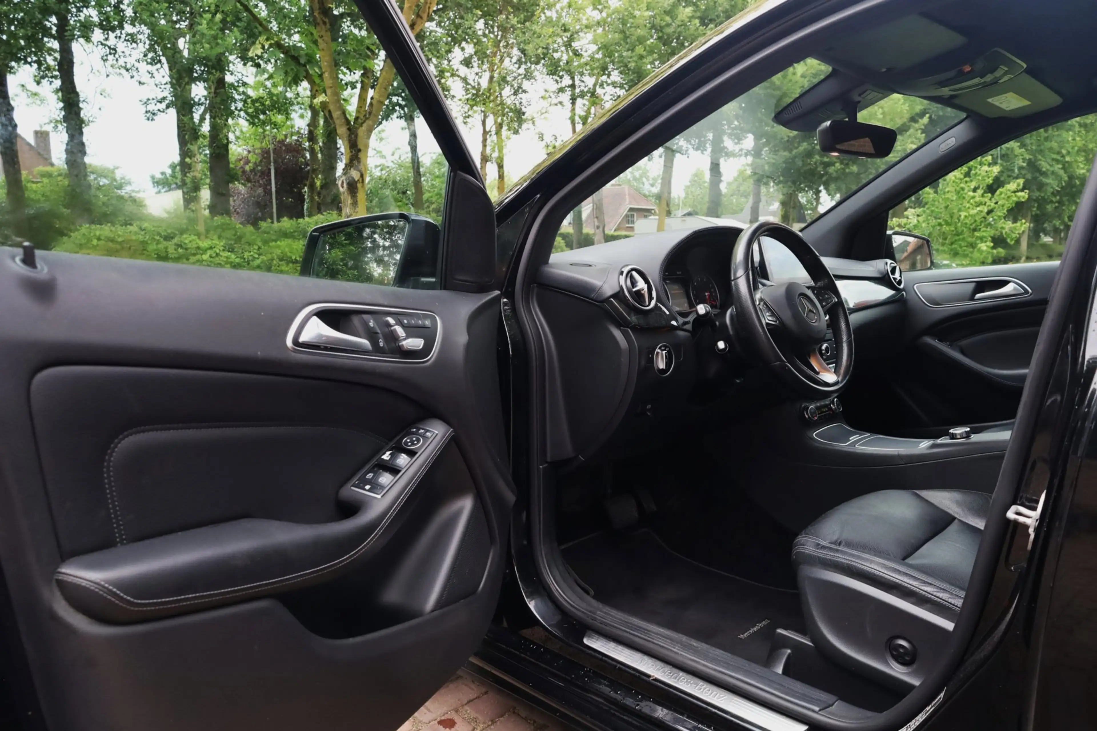 Mercedes-Benz B 250 4Matic AMG Prestige Aut. | Stoelverwarming | Facel — photo 14