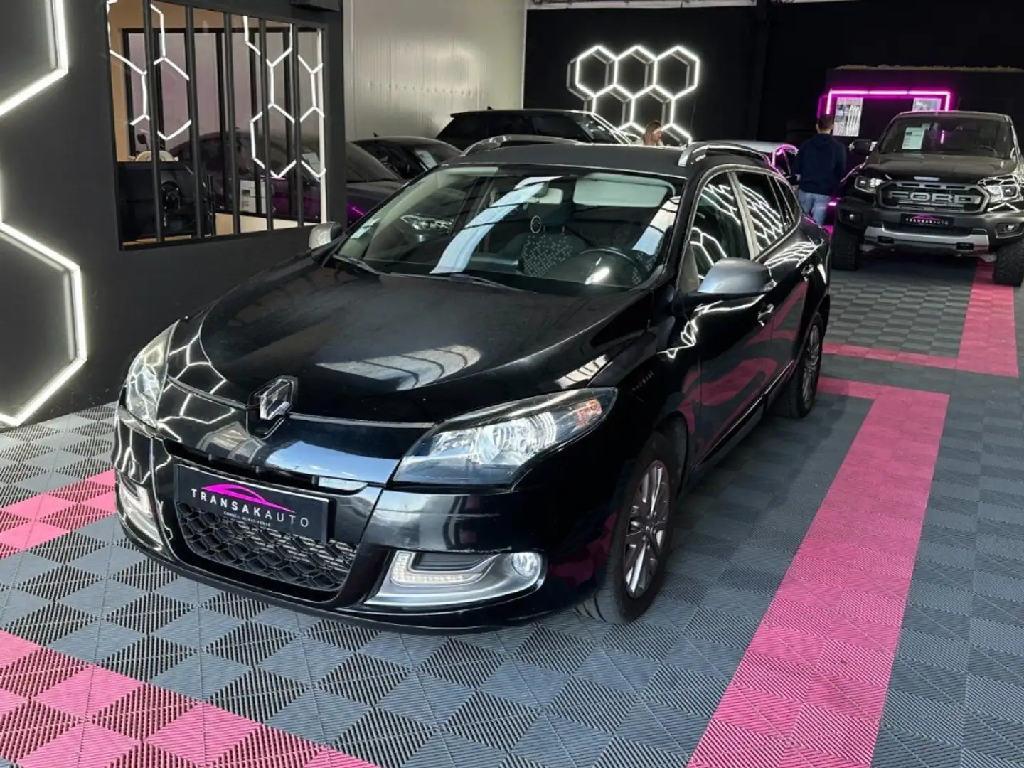 Renault Megane III ESTATE Estate III 1.5 dCi 110 ch FAP eco2 Limited ~ DISTRIBUTION OK ~ Climatisation automatique ~ Radars AR Schwarz - 2