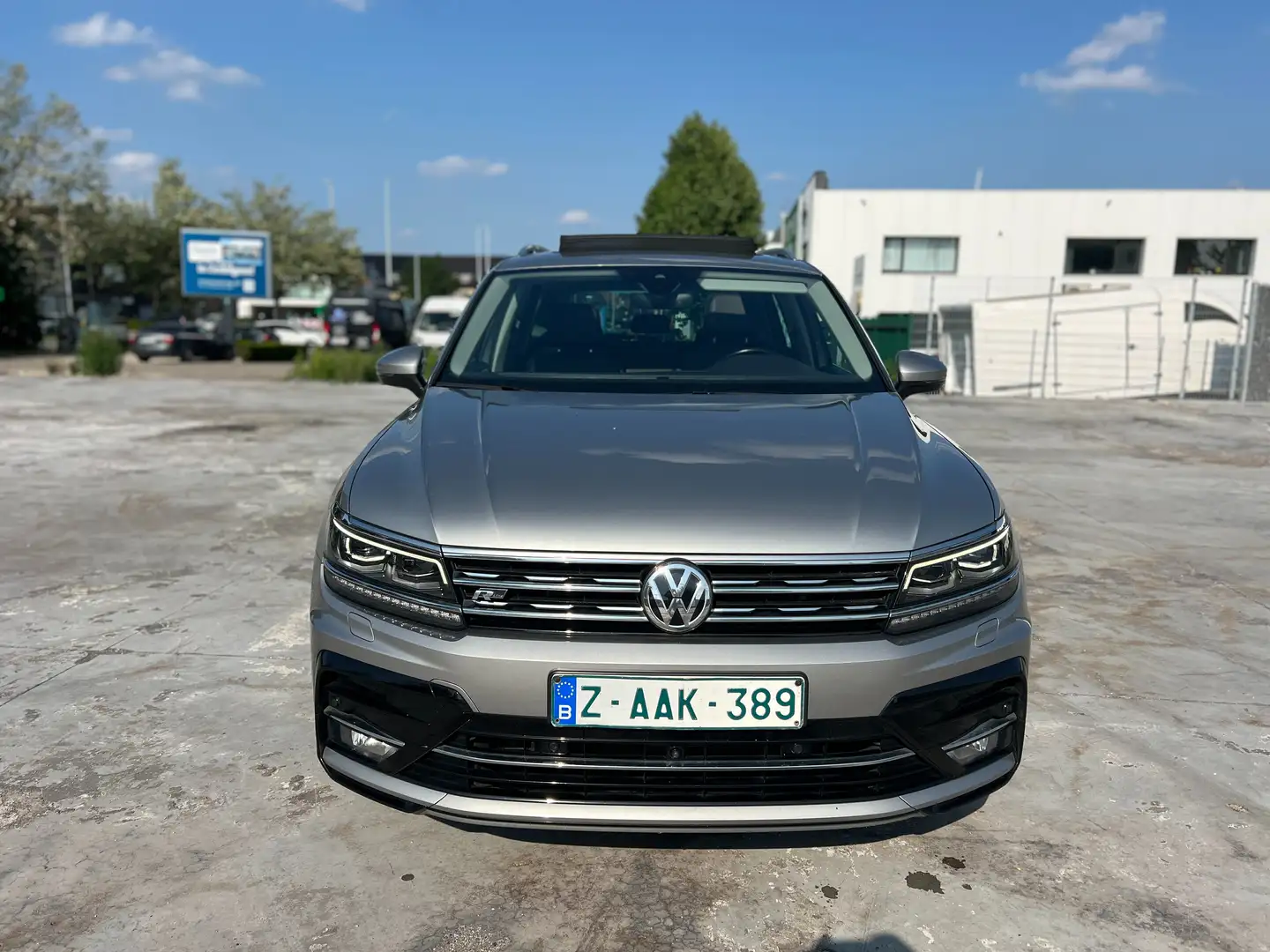 Volkswagen Tiguan 2.0 TDi SCR Platinum DSG R-LINE 20.000+VAT Grijs - 2