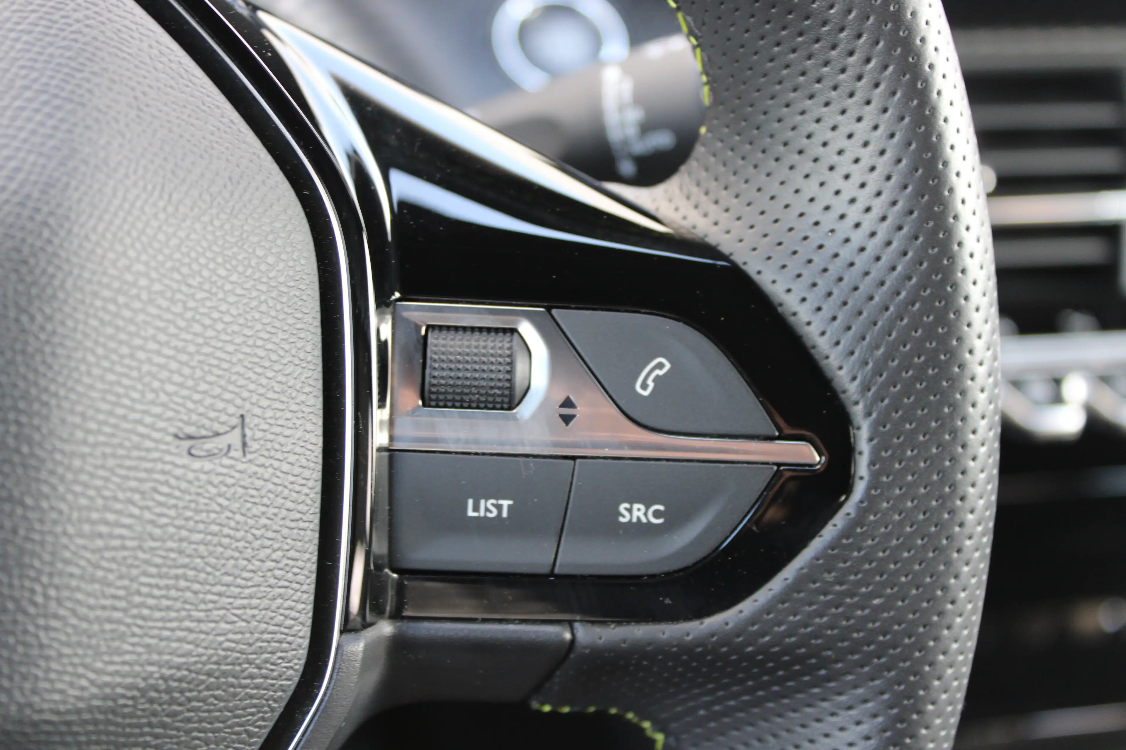 Peugeot 208 1.2 PureTech GT Pack | Navigatie | Camera | Panora — photo 26