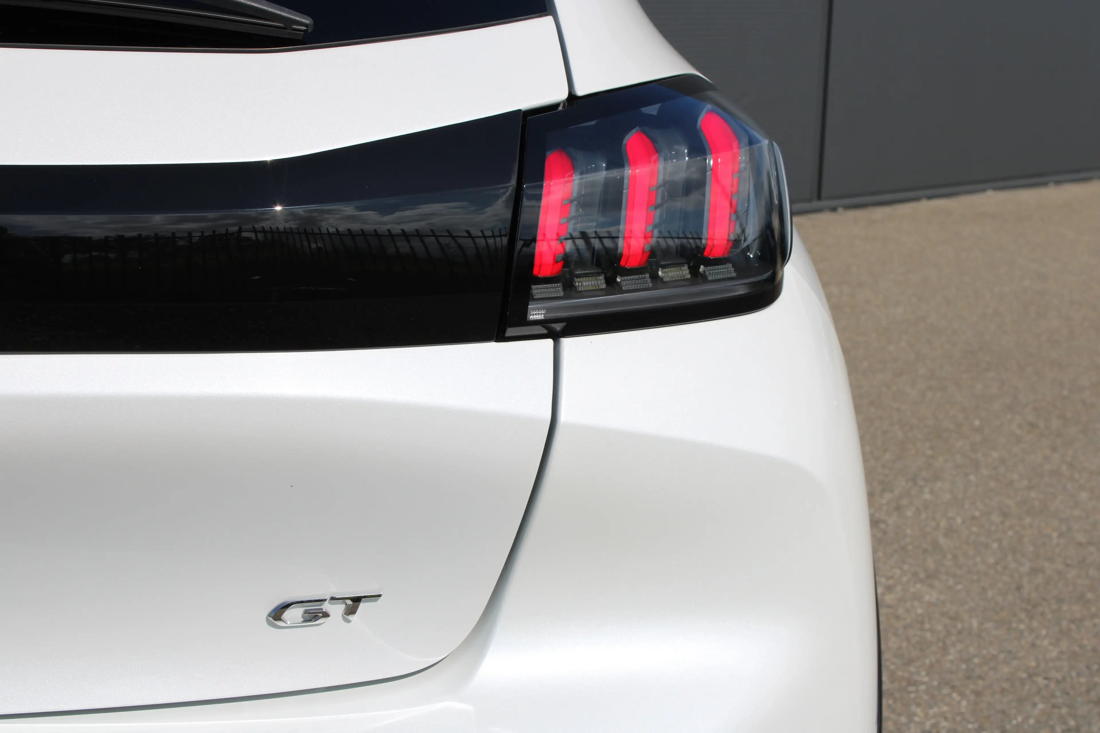 Peugeot 208 1.2 PureTech GT Pack | Navigatie | Camera | Panora — photo 36