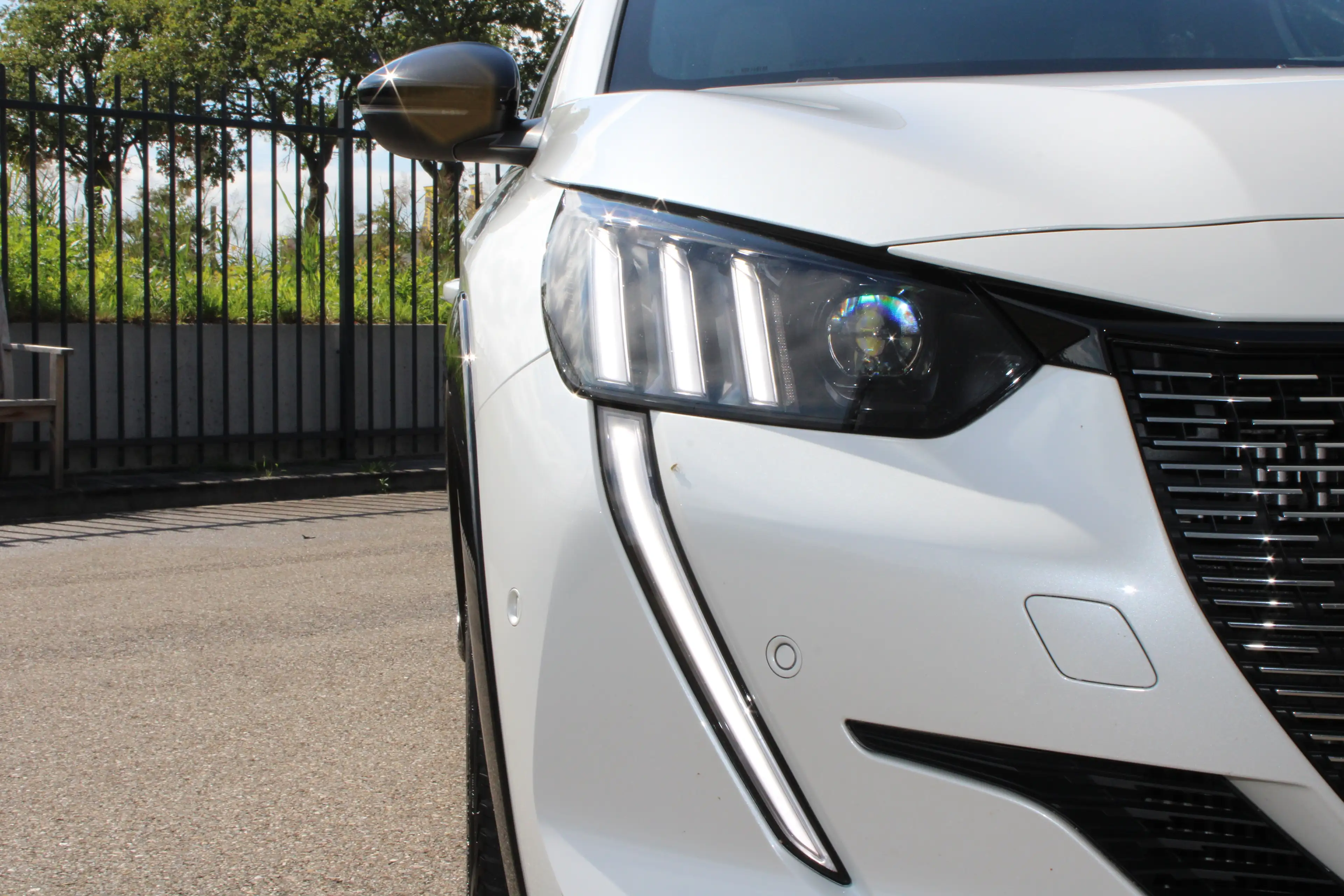 Peugeot 208 1.2 PureTech GT Pack | Navigatie | Camera | Panora — photo 37
