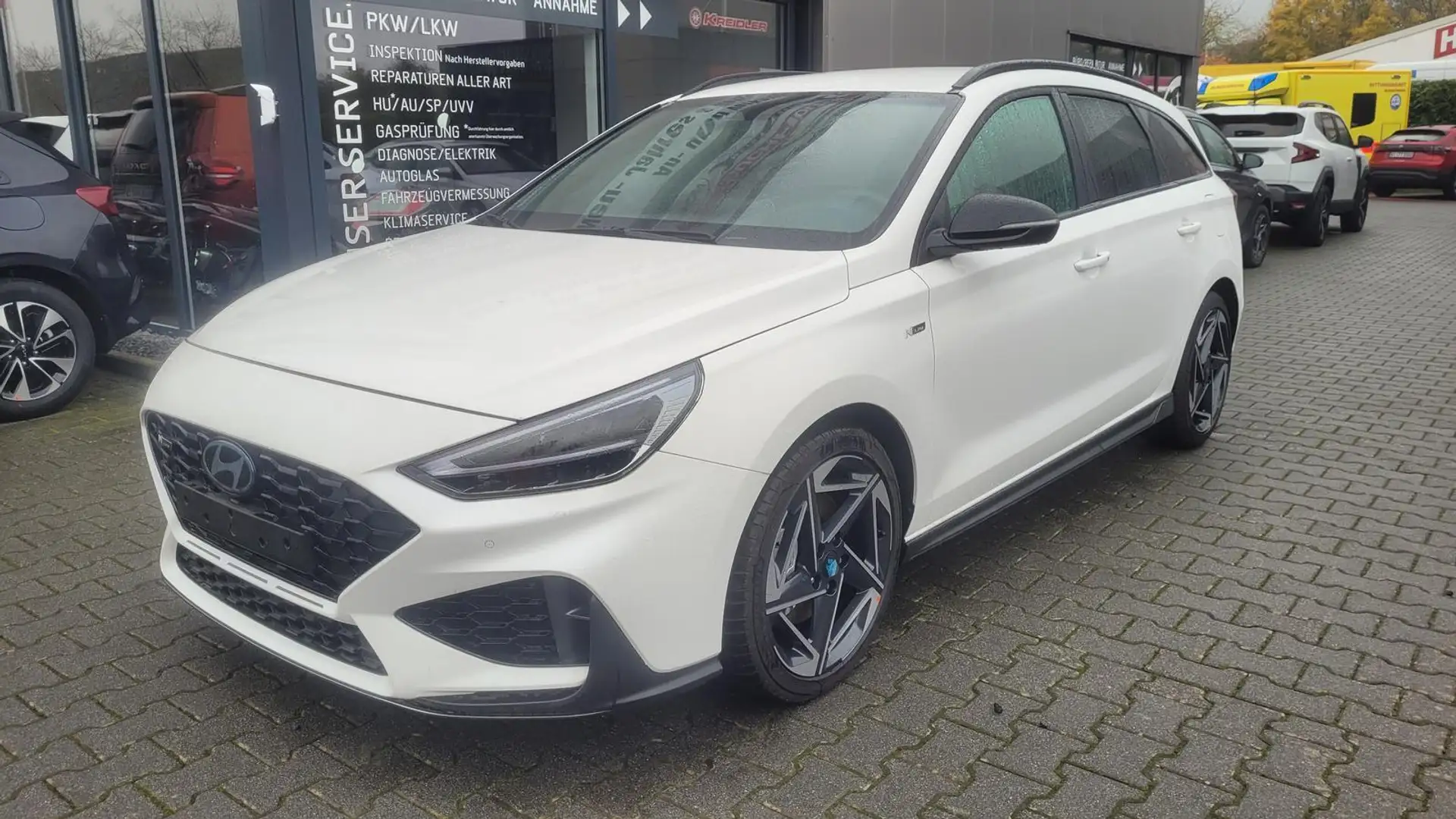 Hyundai i30 Kombi N-Line N-Line*Navi*LED*Shzg*PDC*Cam*18"AC... Weiß - 1