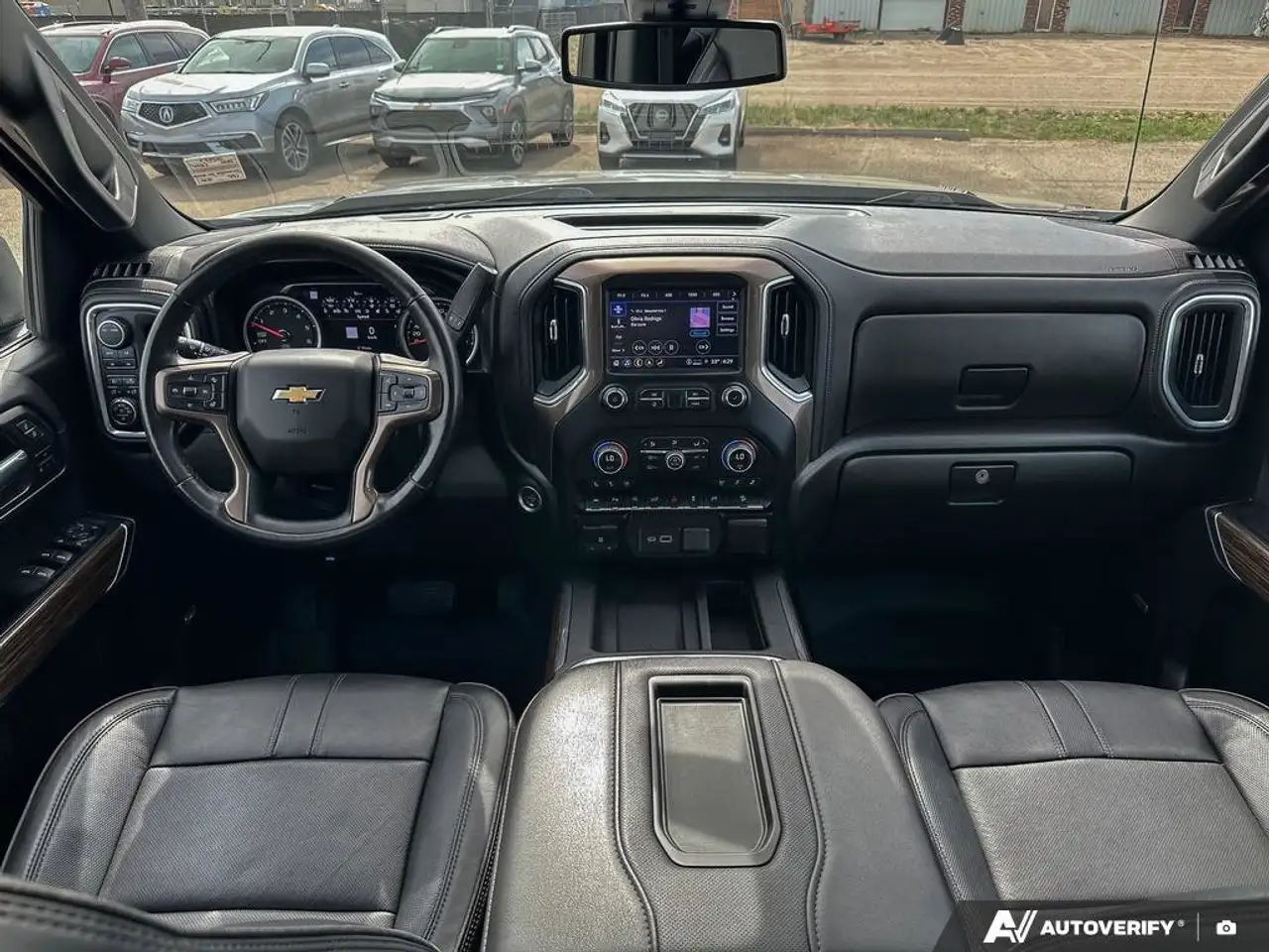 Chevrolet Silverado 1500 снимка Chevrolet Silverado 1500