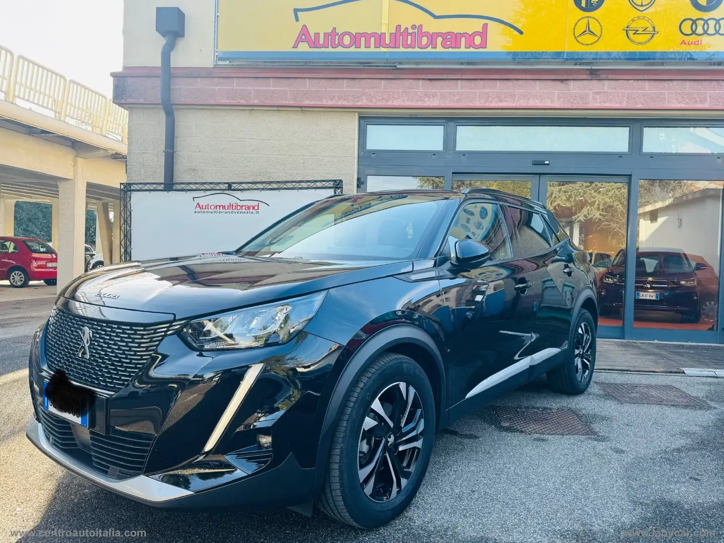 Peugeot 2008 PureTech 100 S&S Allure Pack Negru - 1