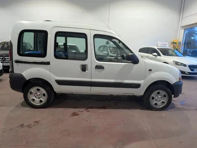 Renault Kangoo view 3
