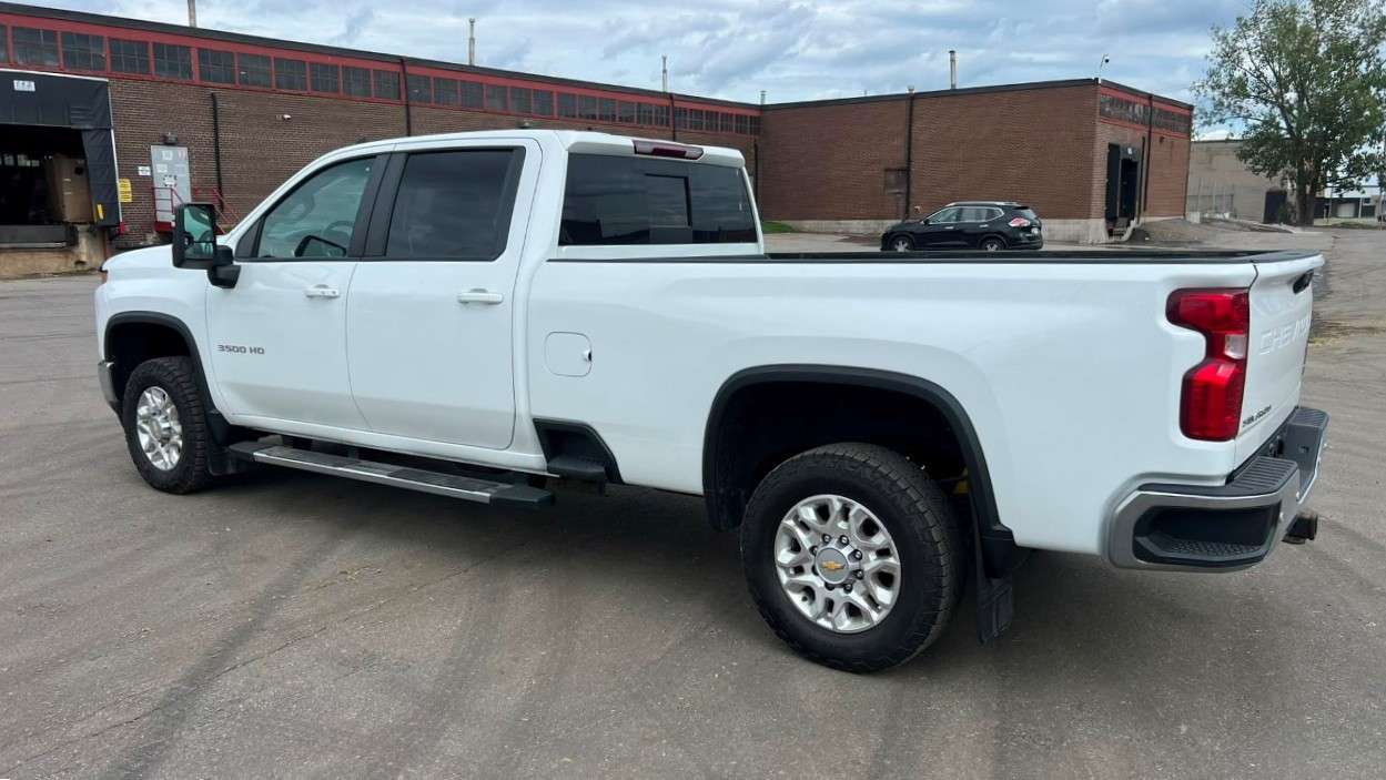 2023 Chevrolet Silverado 3500