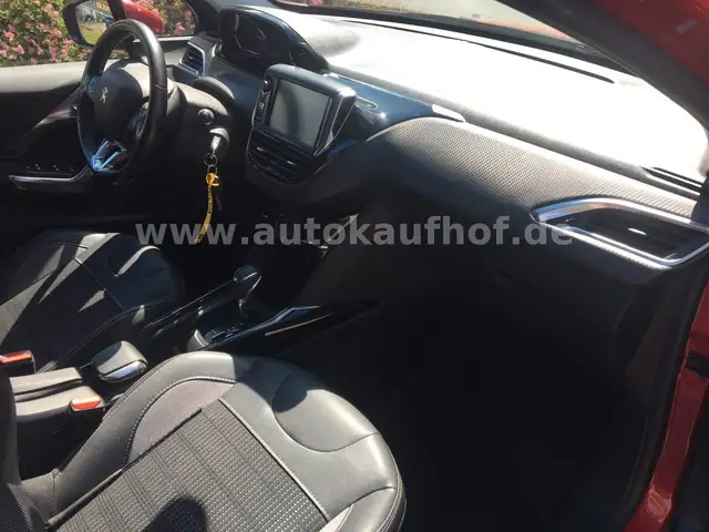 Peugeot 2008 view 8