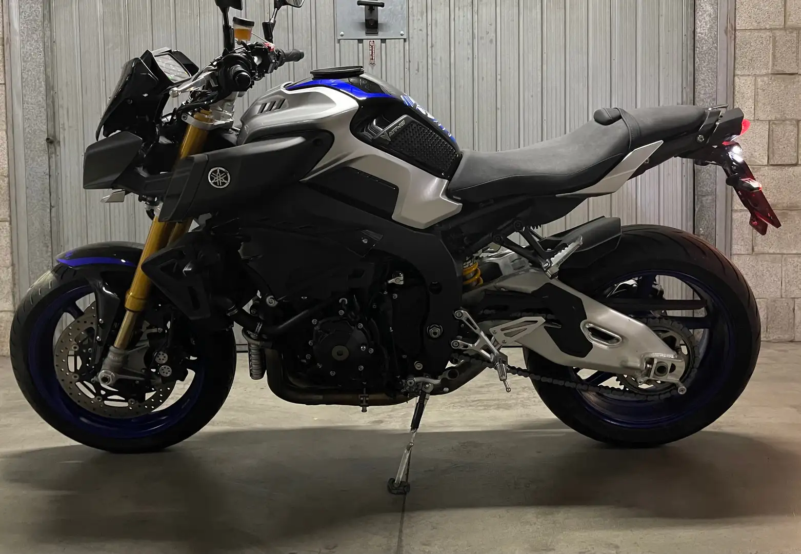 Yamaha MT-10 Sp Niebieski - 2
