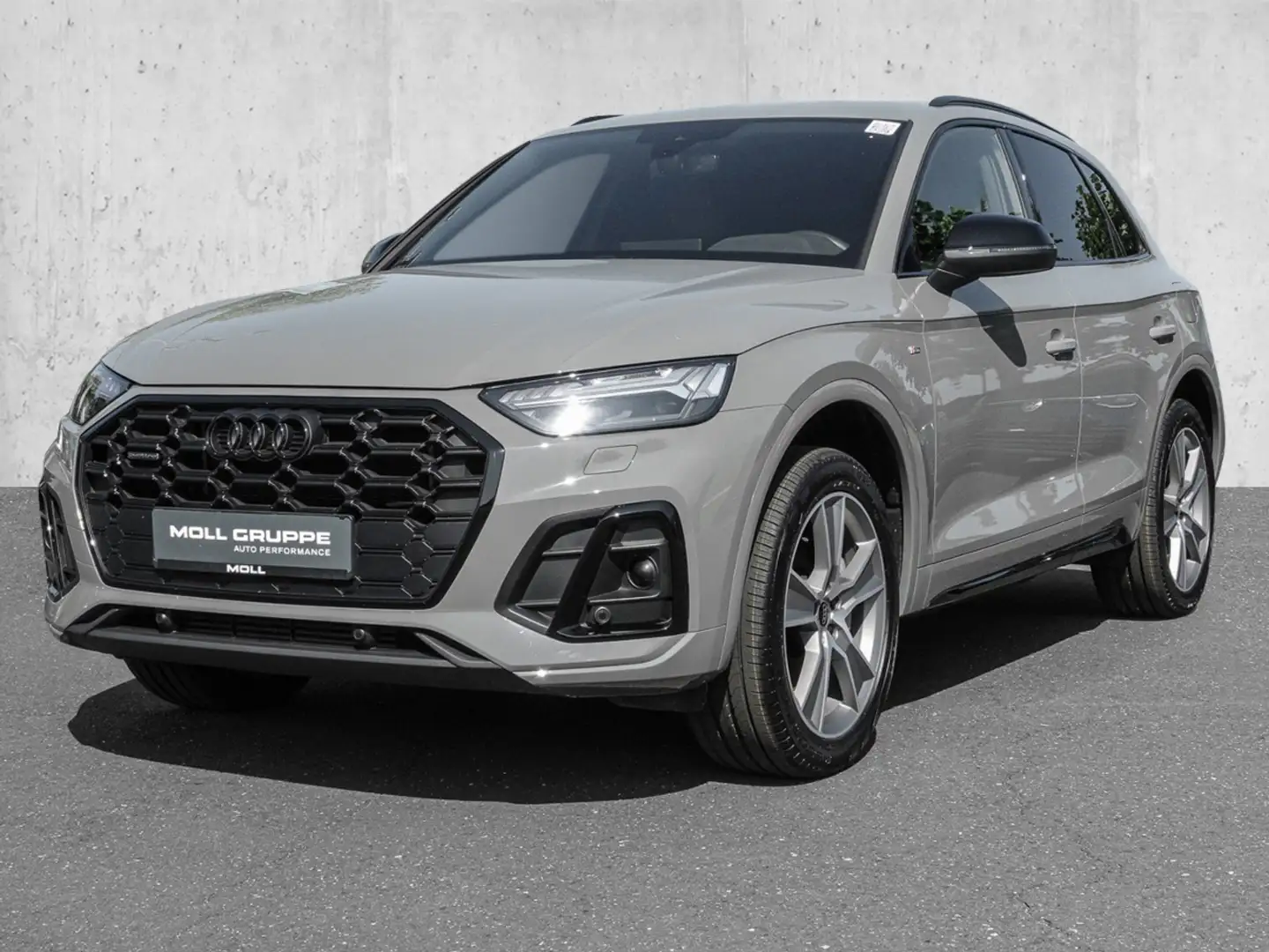 Audi Q5 S line 55 TFSI e quattro 270(367)  S tronic Virtue Серый - 2
