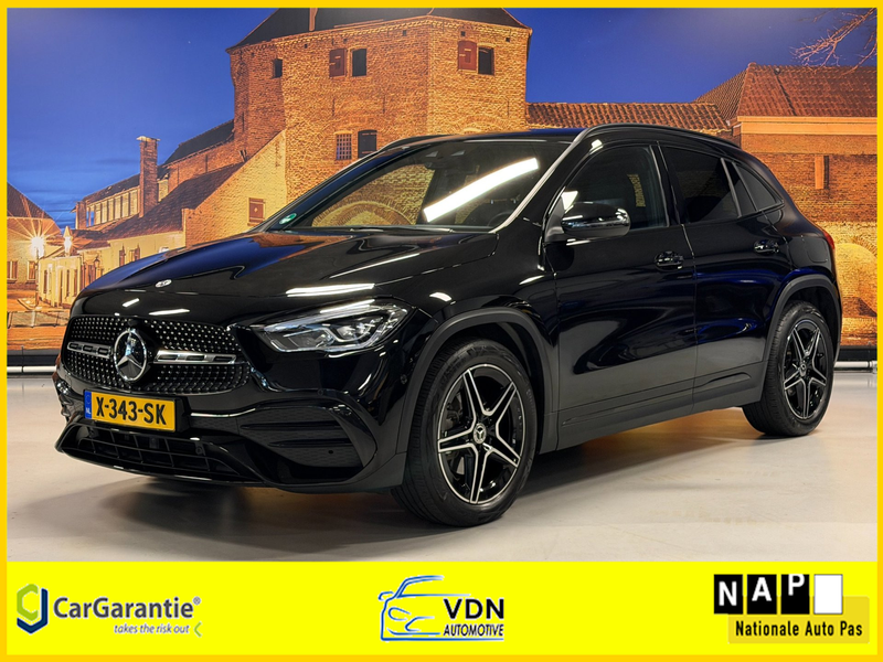 Mercedes-Benz GLA 200 AMG Line Automaat Camera LED Carplay