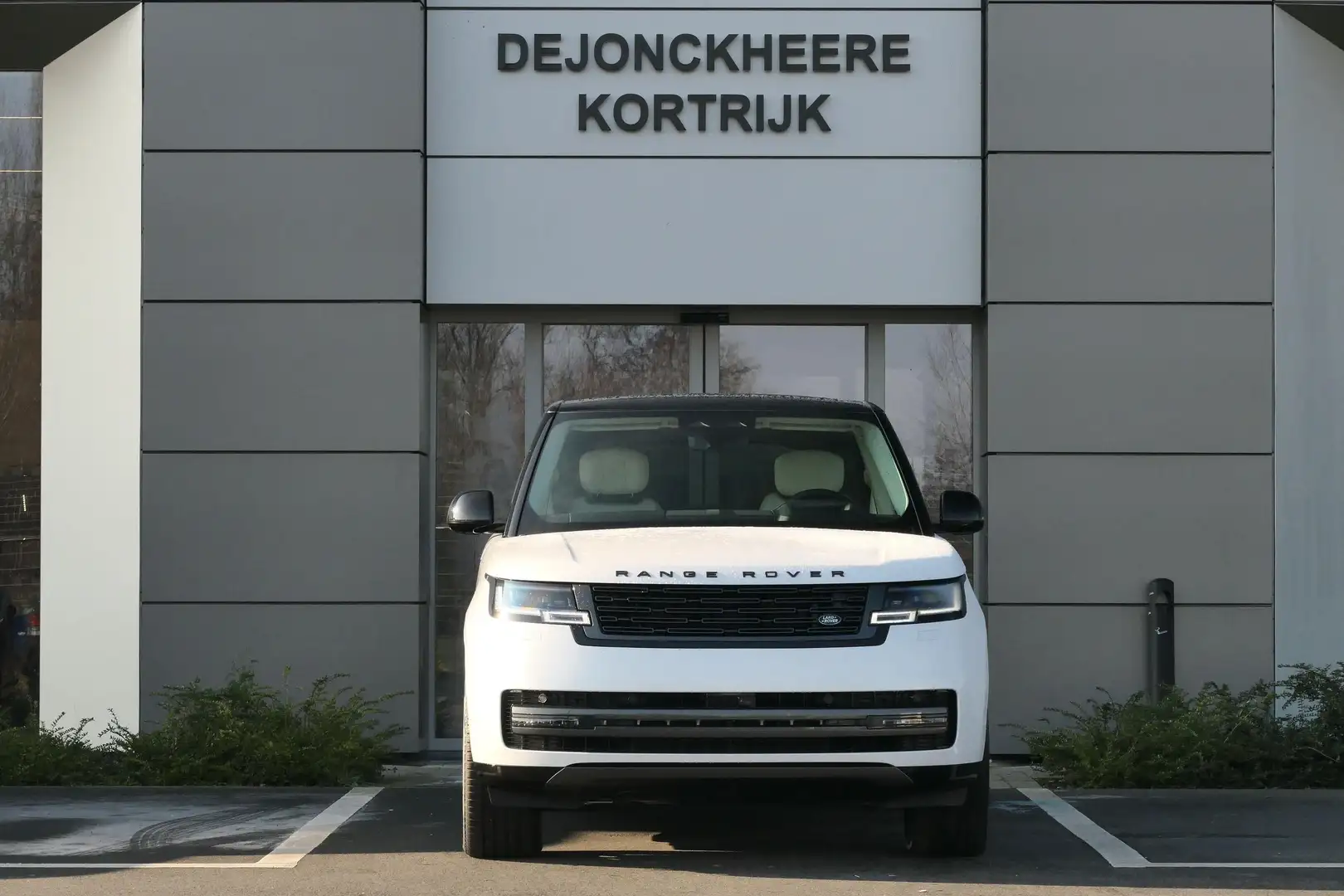 Land Rover Range Rover SWB P550e Autobiography AWD Au Wit - 2