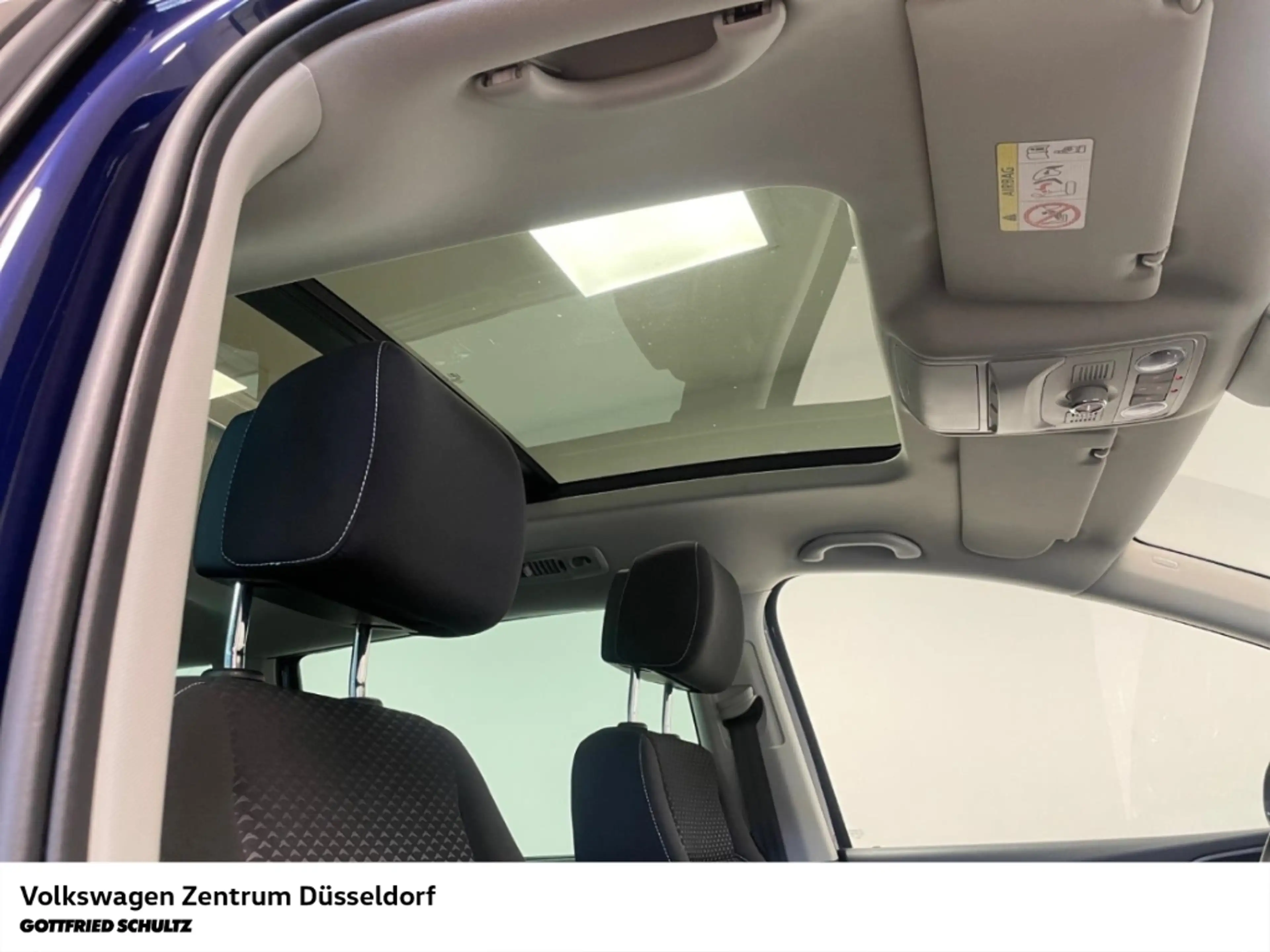 Volkswagen Sharan Comfortline 1.4 TSI DSG Pano Navi Kamera Sitzheiz — photo 12