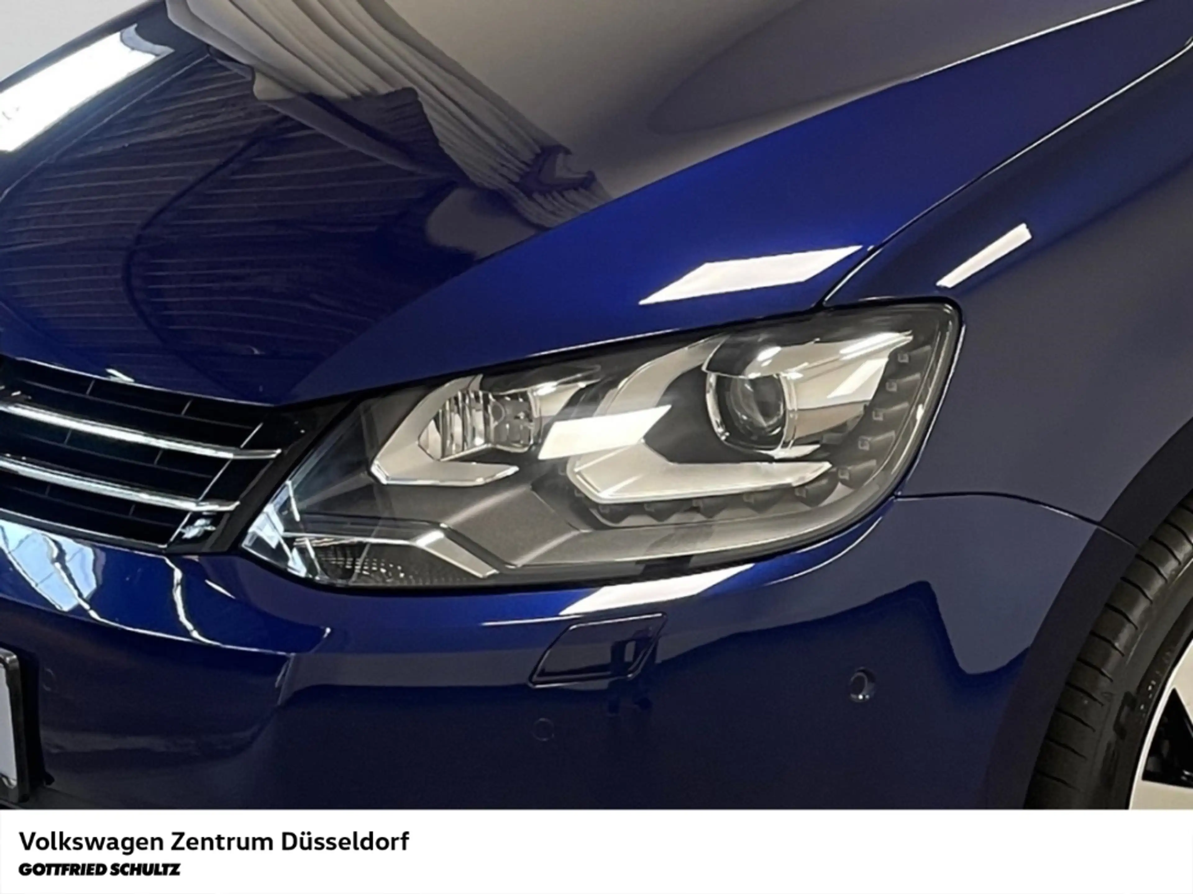 Volkswagen Sharan Comfortline 1.4 TSI DSG Pano Navi Kamera Sitzheiz — photo 4