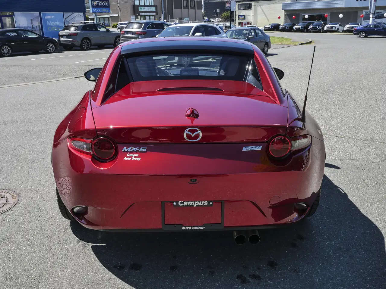 Mazda MX-5 Miata снимка Mazda MX-5 Miata