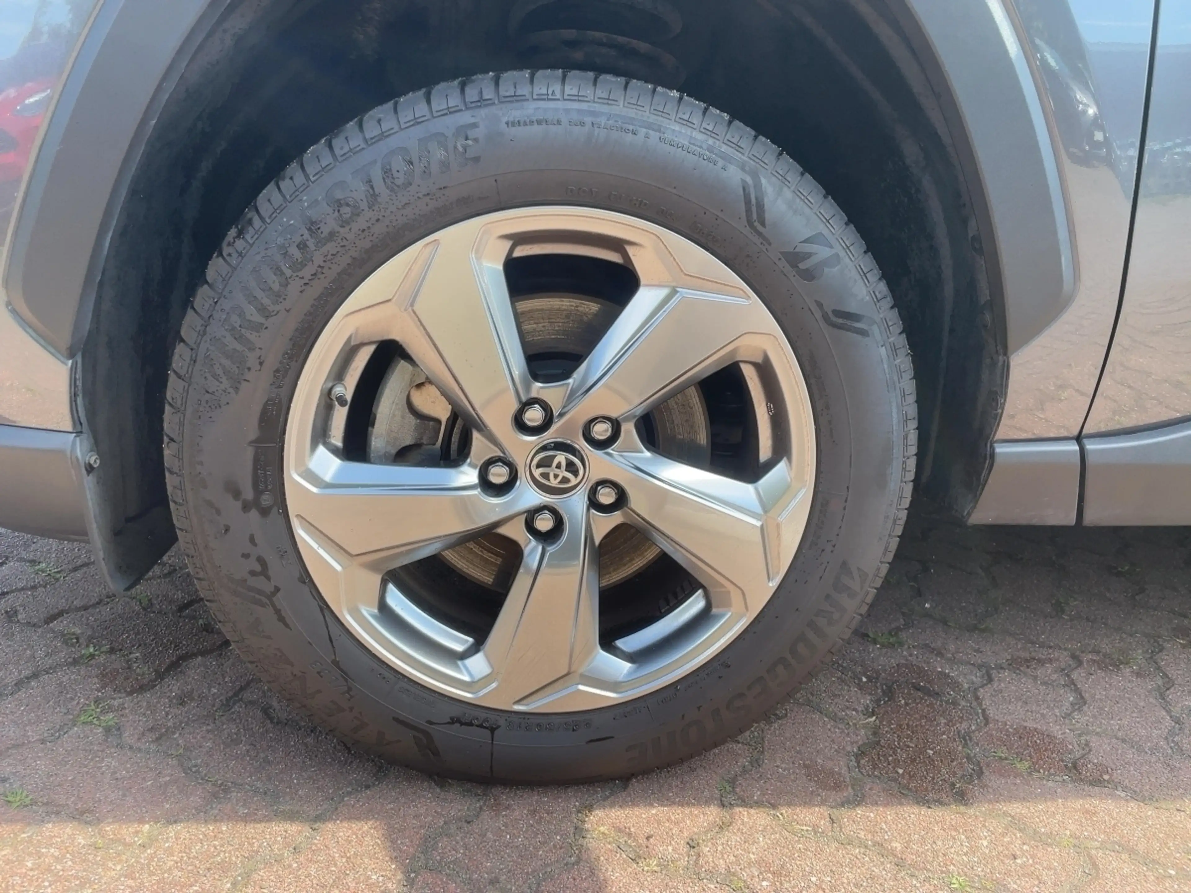 Toyota RAV 4 RAV4 2.5 Hybrid Team D 4x2 — photo 6