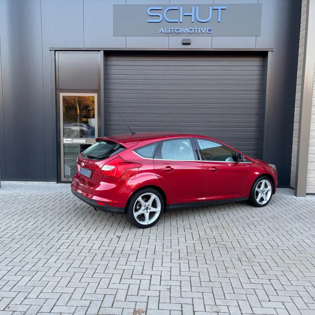 Ford Focus 1.6 150pk Titanium |CLIMA | STOELVERWARMING | D.RI Rouge - 2
