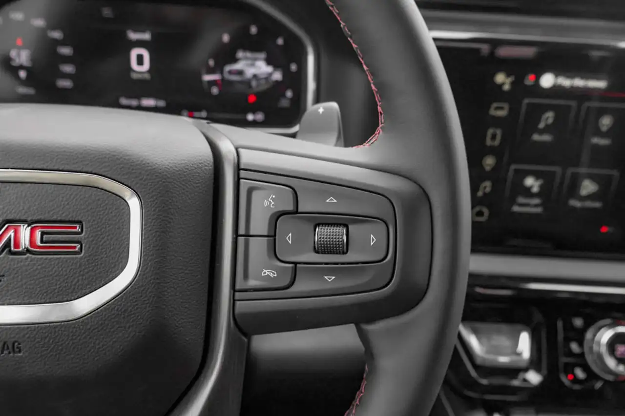 GMC Sierra 1500 снимка GMC Sierra 1500