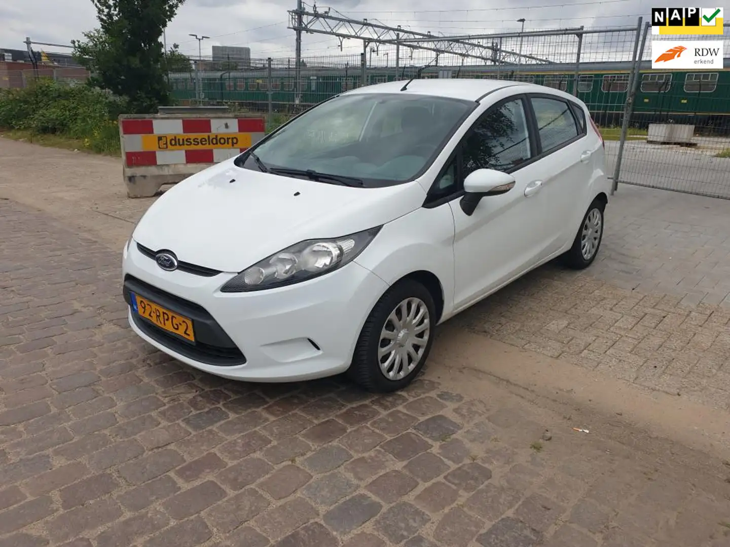 Ford Fiesta 1.25 Limited Beyaz - 1
