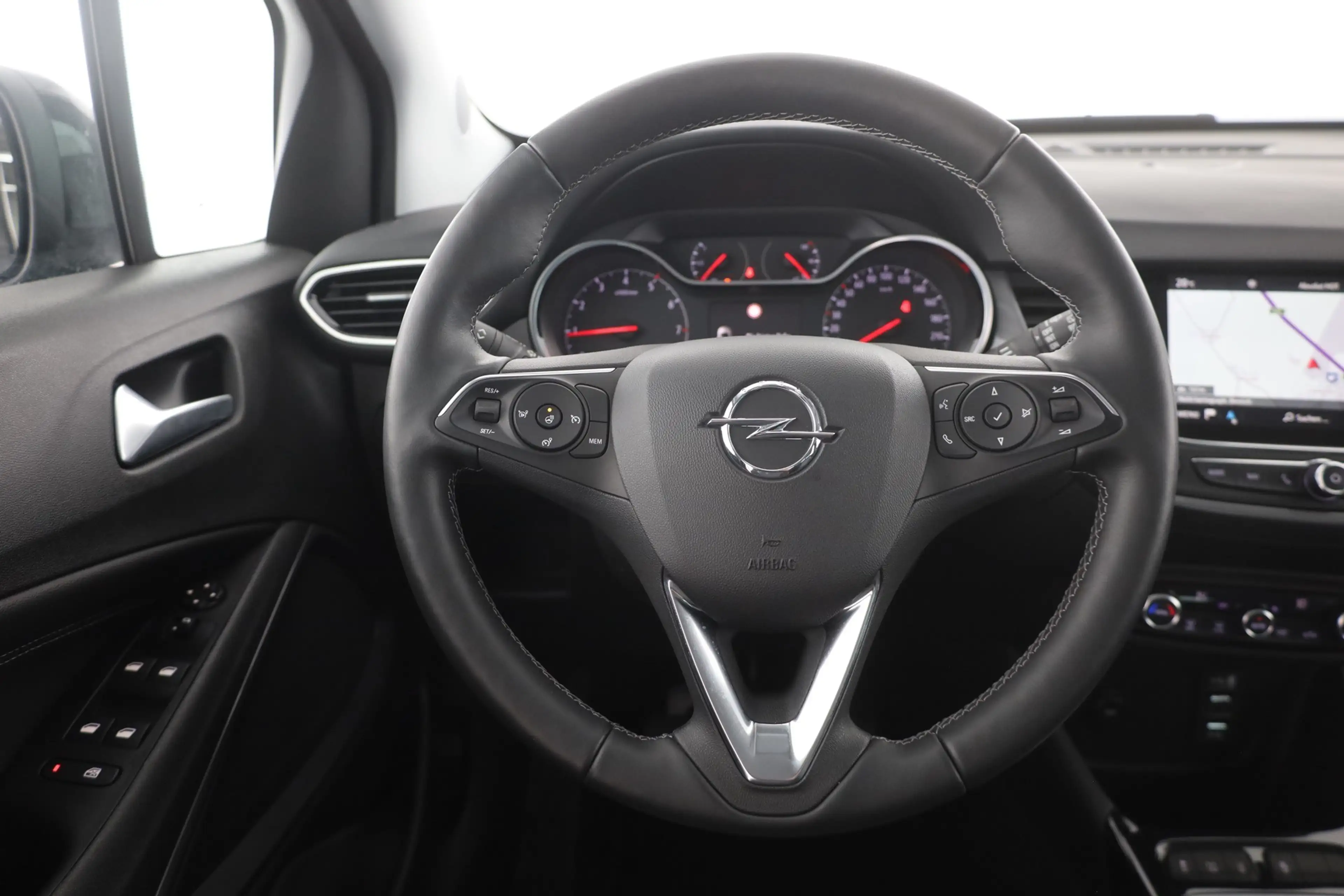 Opel Crossland 1.2 Turbo Elegance LED Navi Teilleder — photo 15