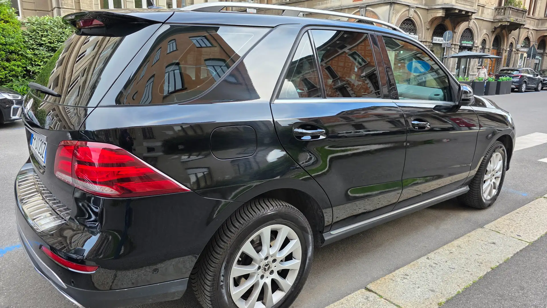 Mercedes-Benz GLE 250 GLE - W166 d Premium Plus auto Negro - 1