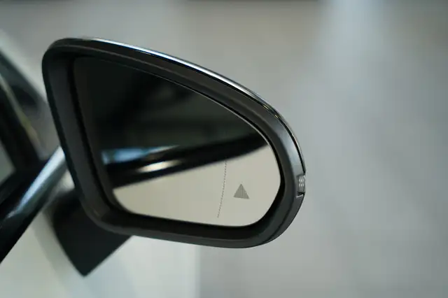 Mercedes-Benz CLA view 14