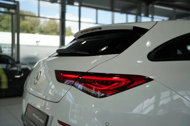 Mercedes-Benz CLA view 13