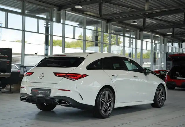 Mercedes-Benz CLA view 8