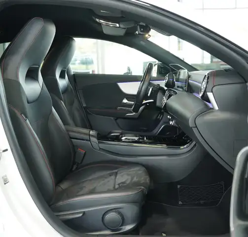 Mercedes-Benz CLA view 15