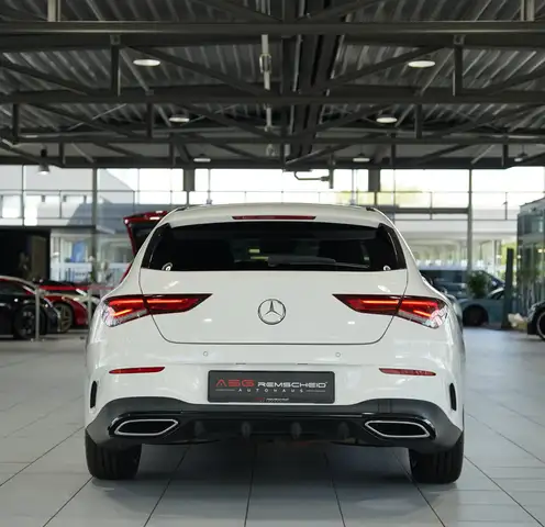 Mercedes-Benz CLA view 9