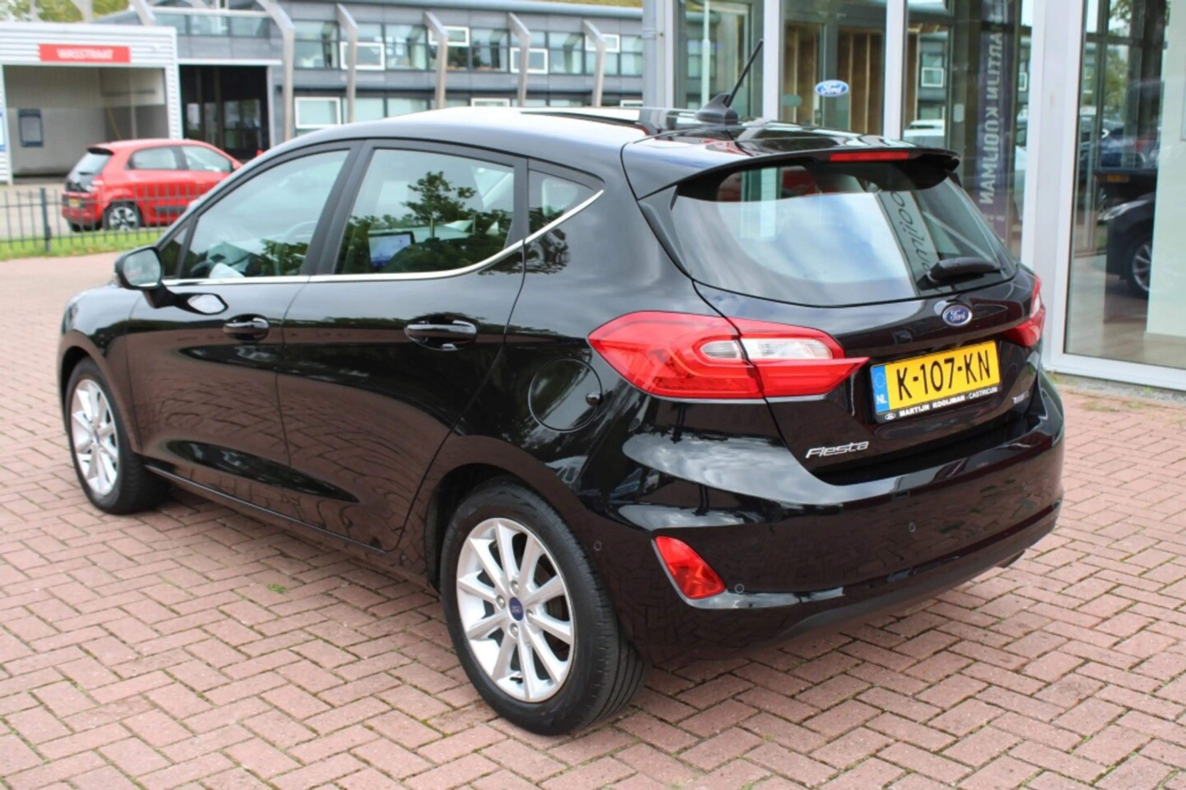 Ford Fiesta 1.0 EcoBoost Hybrid Titanium X — photo 3