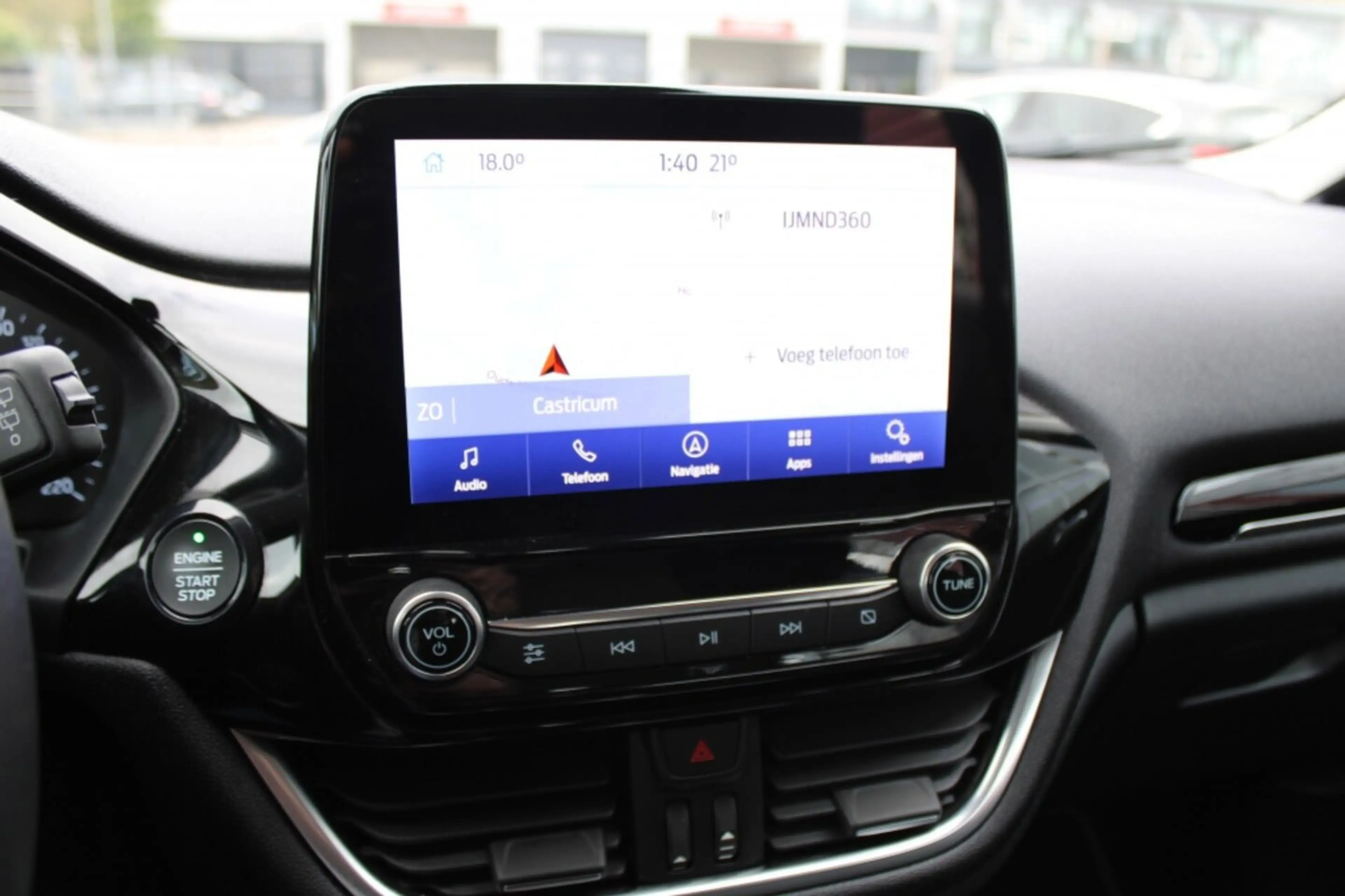 Ford Fiesta 1.0 EcoBoost Hybrid Titanium X — photo 22