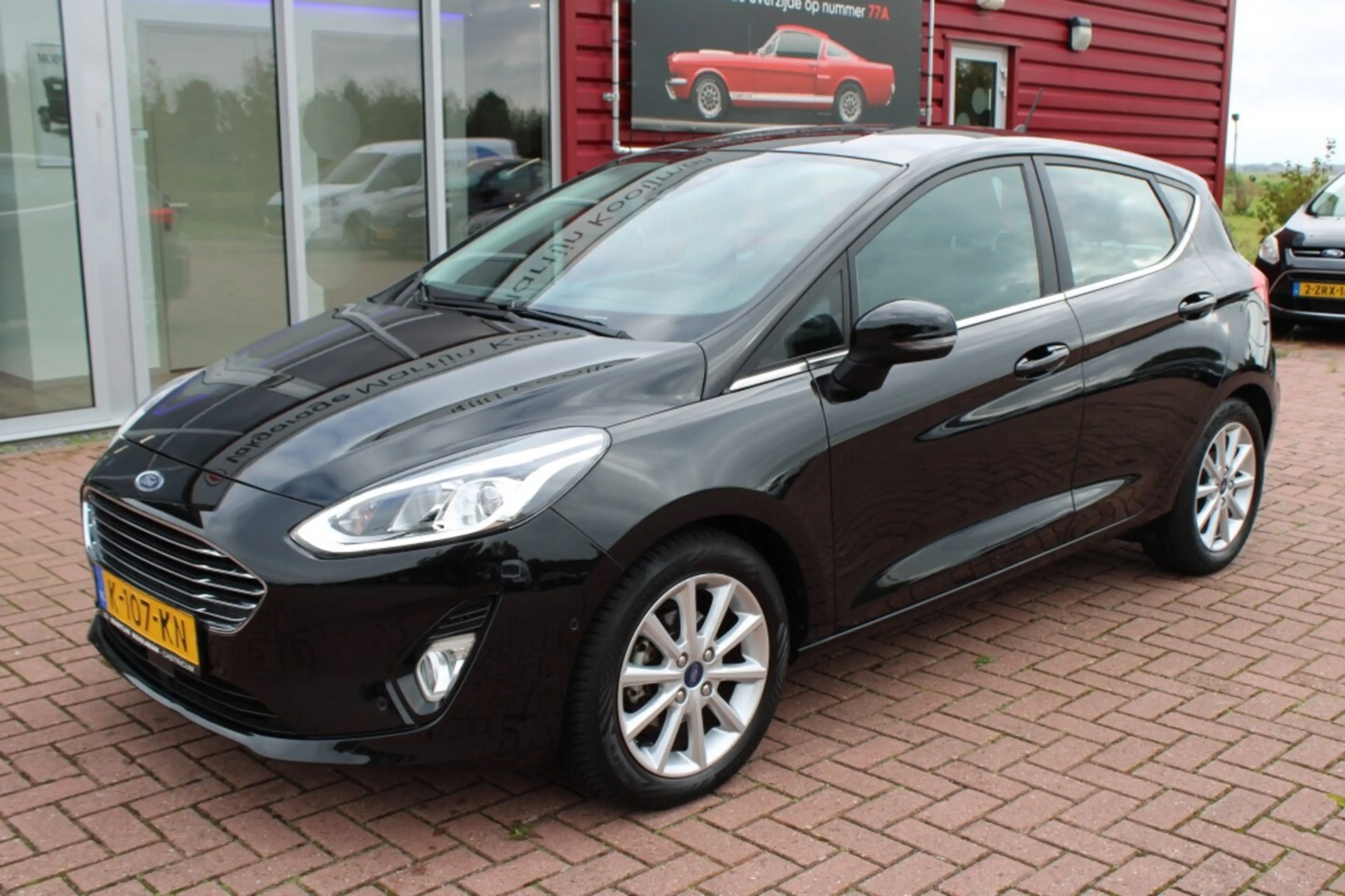 Ford Fiesta 1.0 EcoBoost Hybrid Titanium X — photo 9