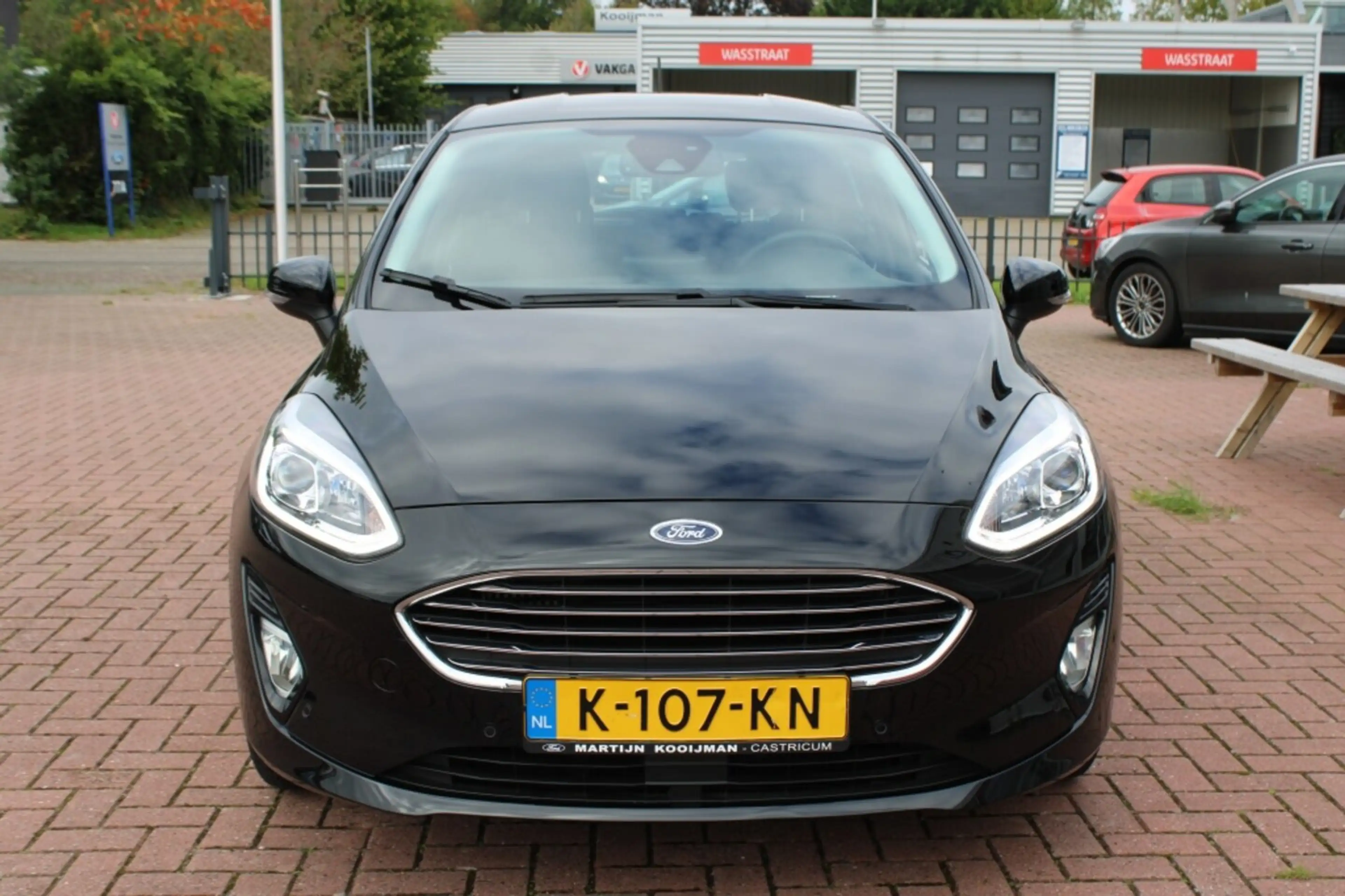 Ford Fiesta 1.0 EcoBoost Hybrid Titanium X — photo 2