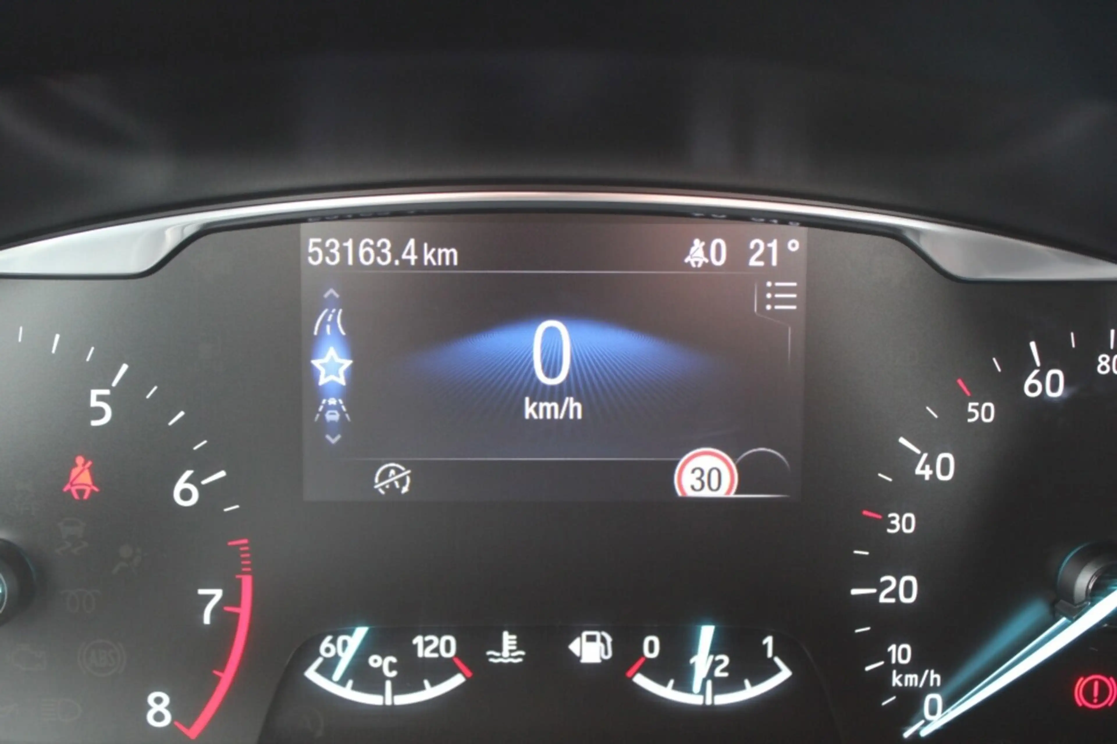 Ford Fiesta 1.0 EcoBoost Hybrid Titanium X — photo 19