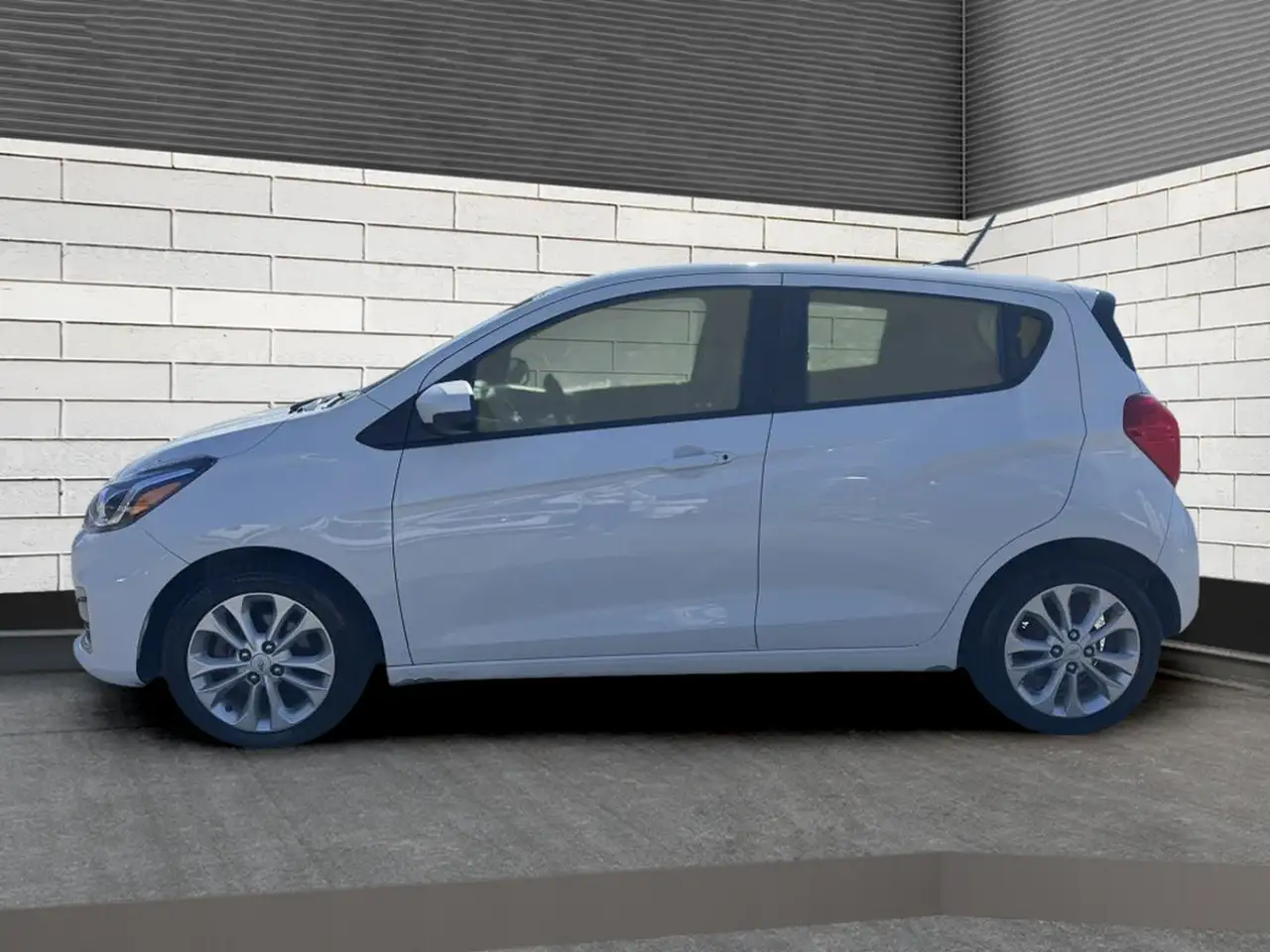 Chevrolet Spark снимка Chevrolet Spark