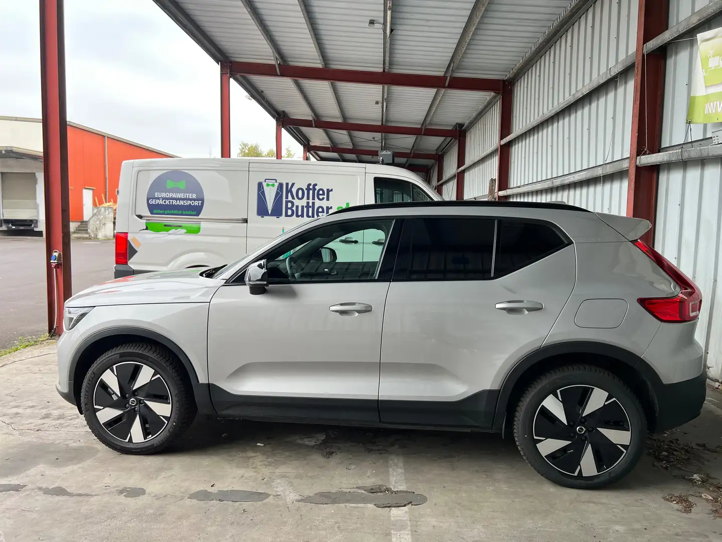 Volvo XC40 SINGLE MOTOR EXTENDED RANGE PLUS DARK Silber - 2