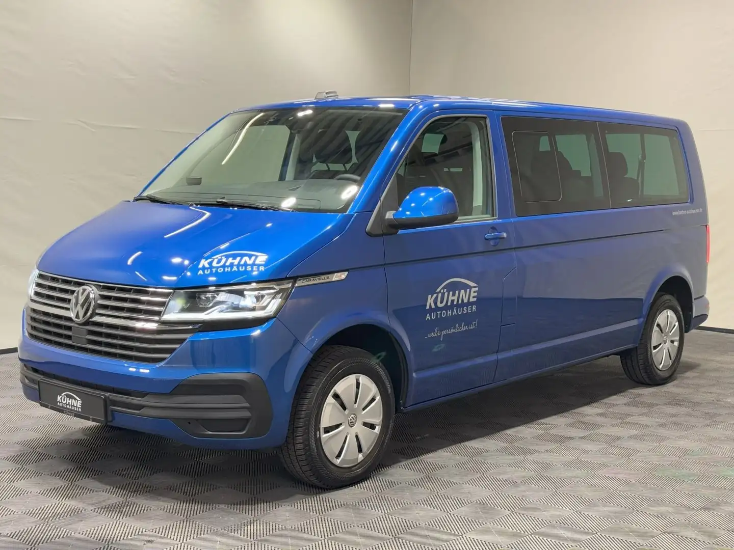 Volkswagen T6.1 Caravelle Comfortline 2.0 TDI DSG LR | LED Azul - 2