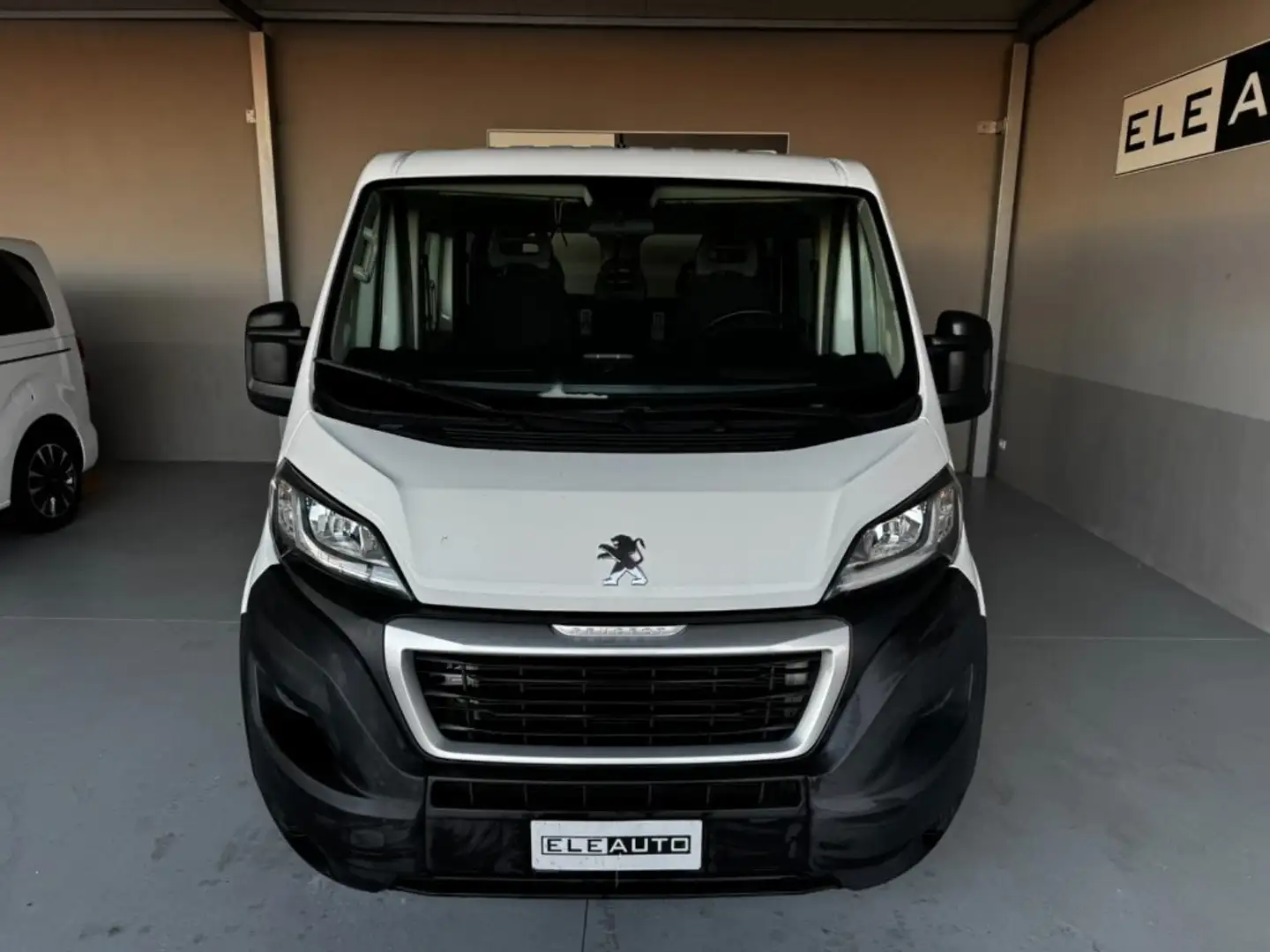 Peugeot Boxer 330 2.0 BlueHDi 110CV Comfort 8 POSTI Bianco - 2