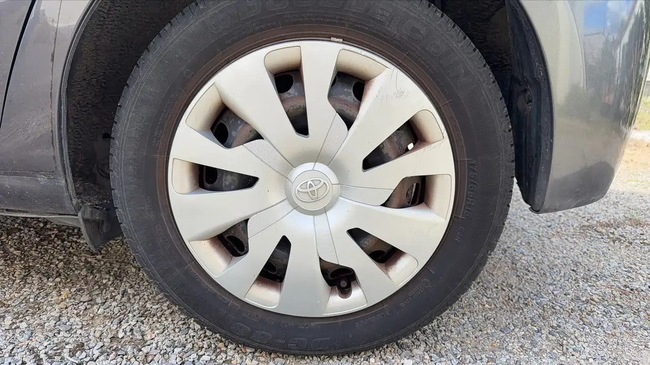 Toyota Yaris Yaris — photo 19