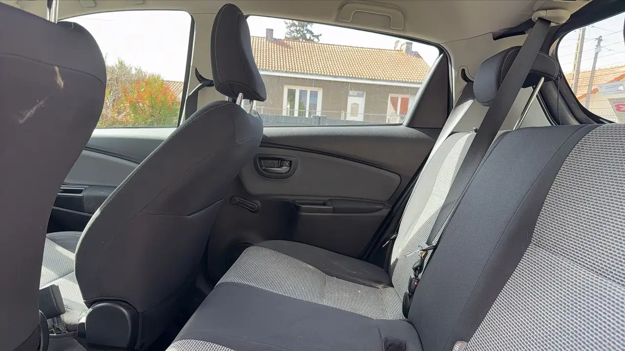 Toyota Yaris Yaris — photo 9
