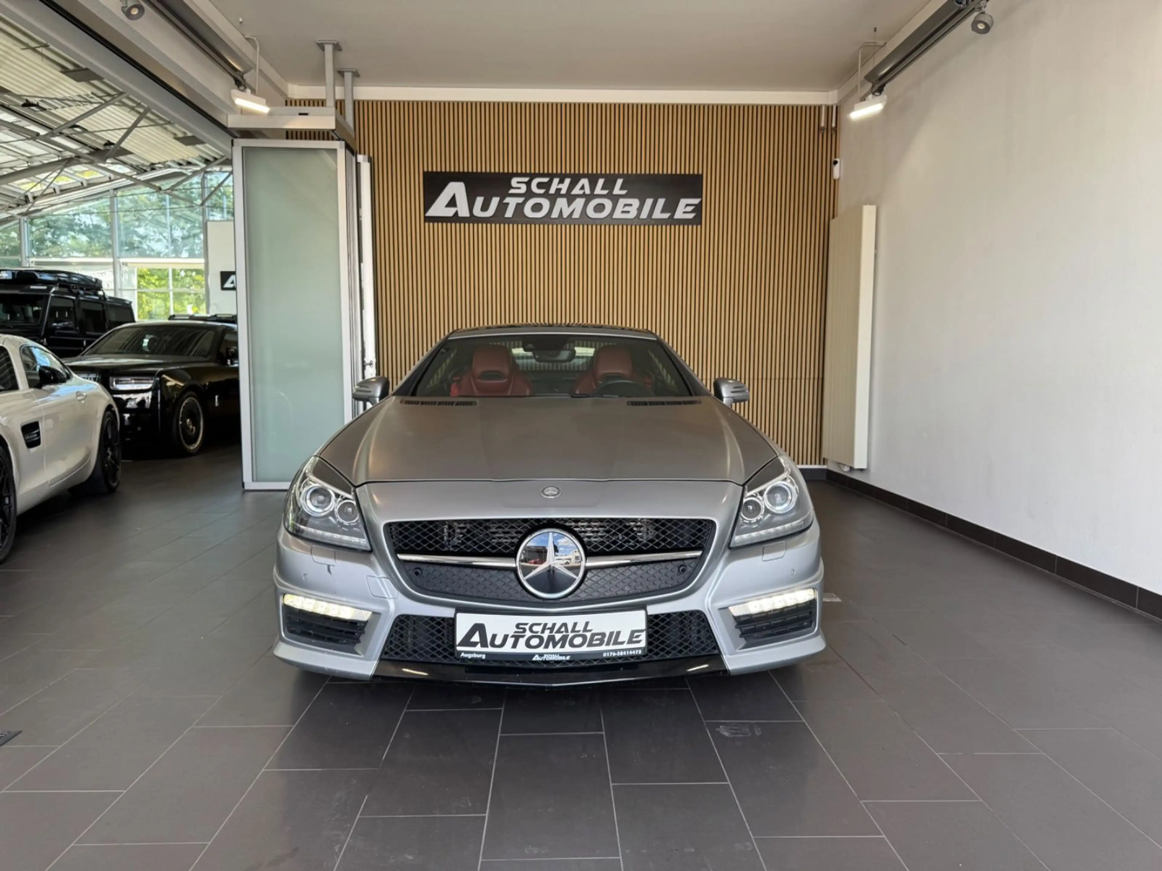 Mercedes-Benz SLK 55 AMG Roadster DISTR+/MEMORY/H&K/DRIV.-PACK — photo 2