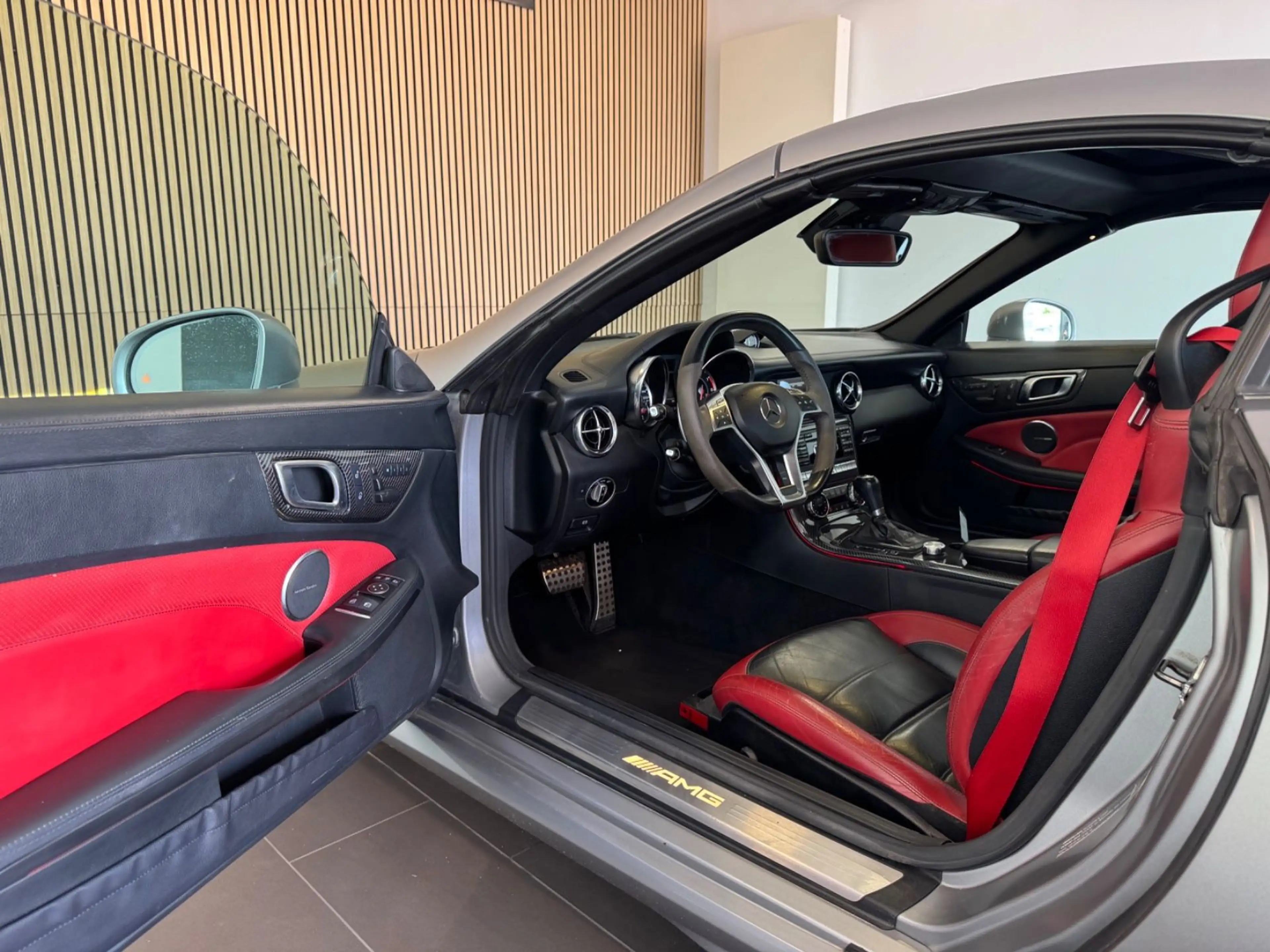 Mercedes-Benz SLK 55 AMG Roadster DISTR+/MEMORY/H&K/DRIV.-PACK — photo 13