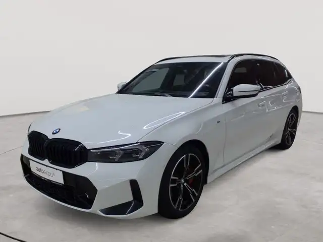 BMW 3 Series view 2