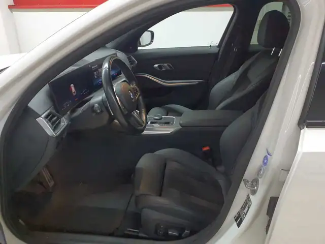 BMW 3 Series view 7